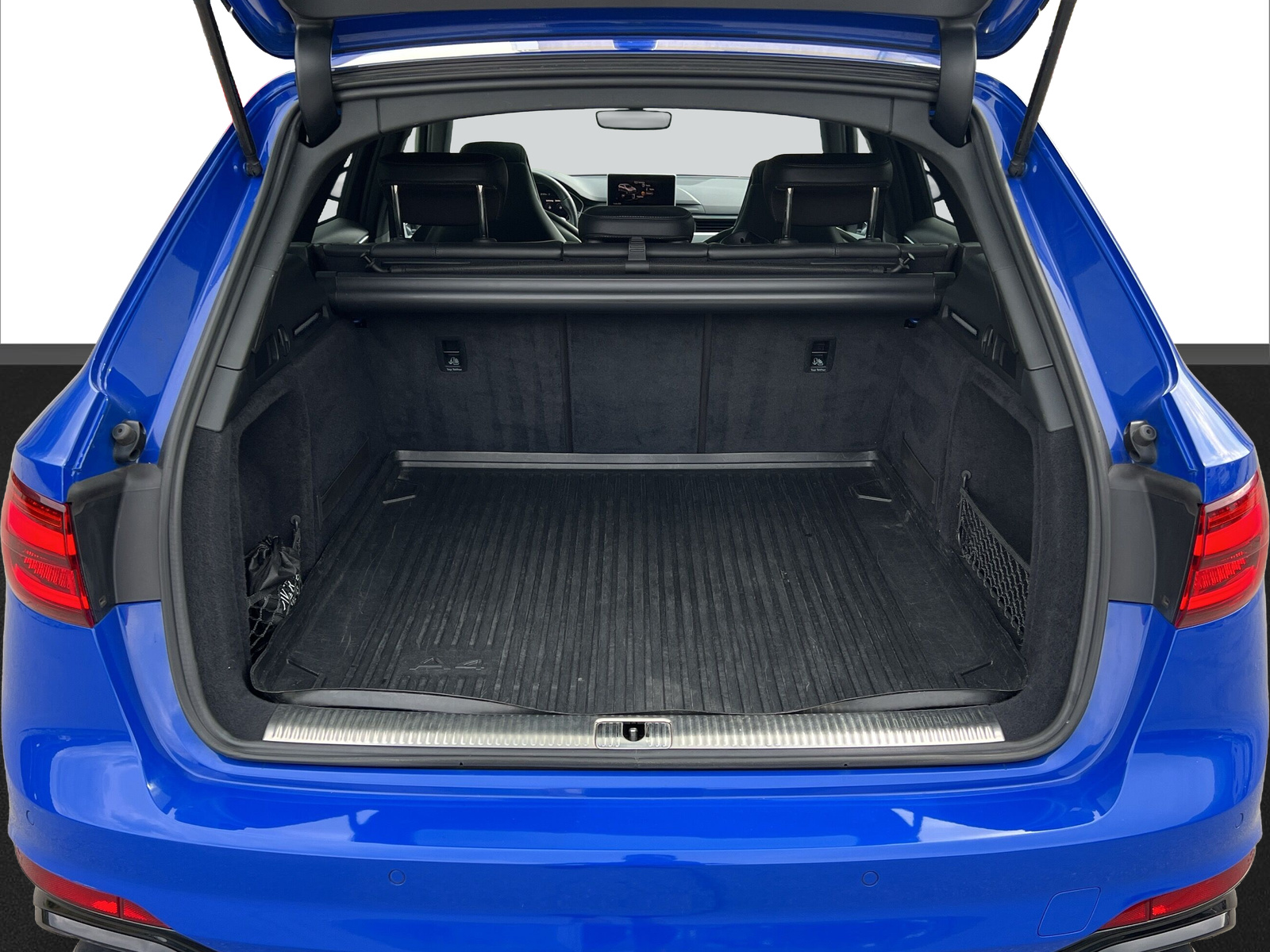 AUDI RS4 Avant 2.9 TFSI quattro tiptronic-image-17
