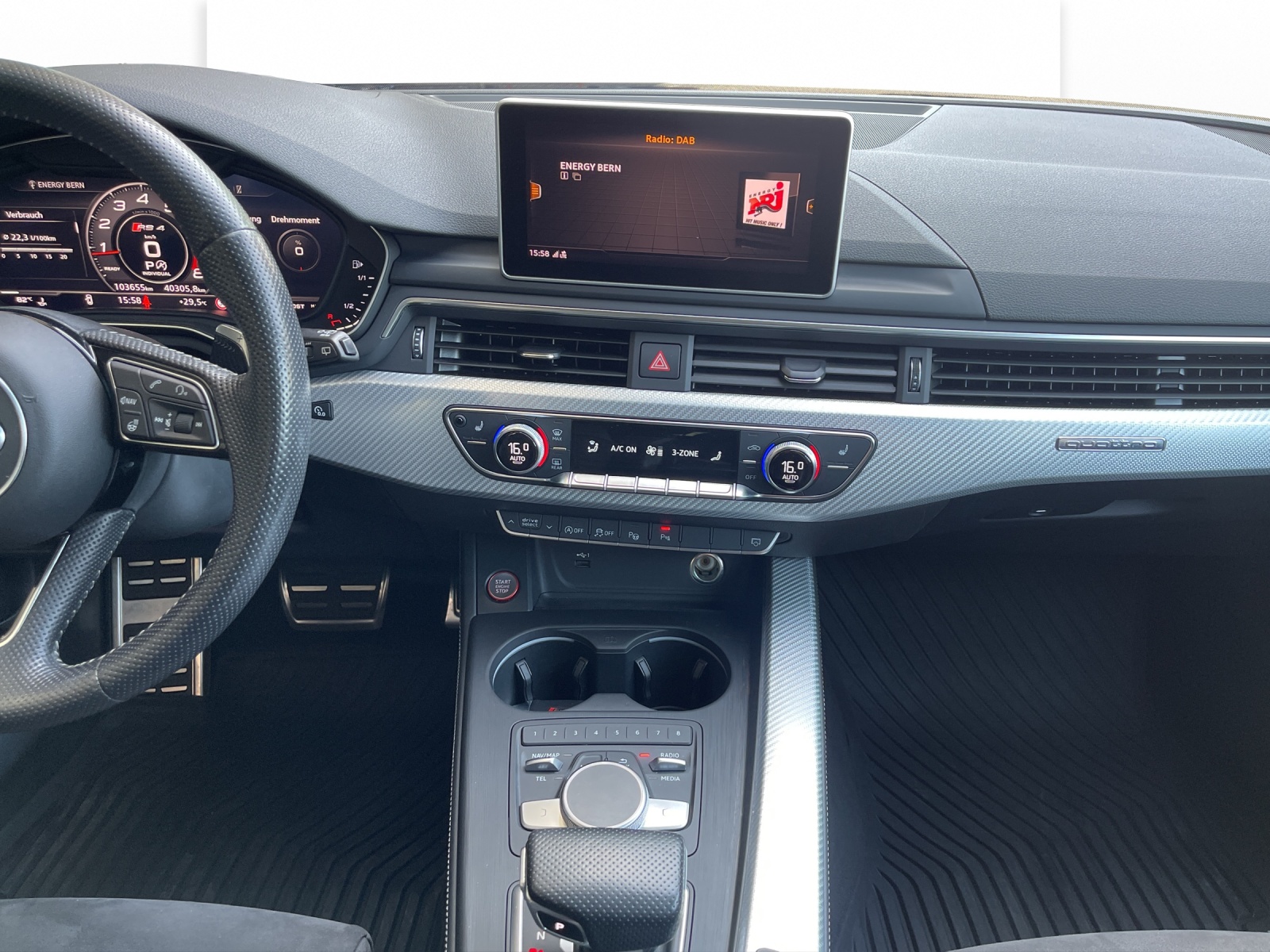 AUDI RS4 Avant 2.9 TFSI quattro tiptronic-image-12