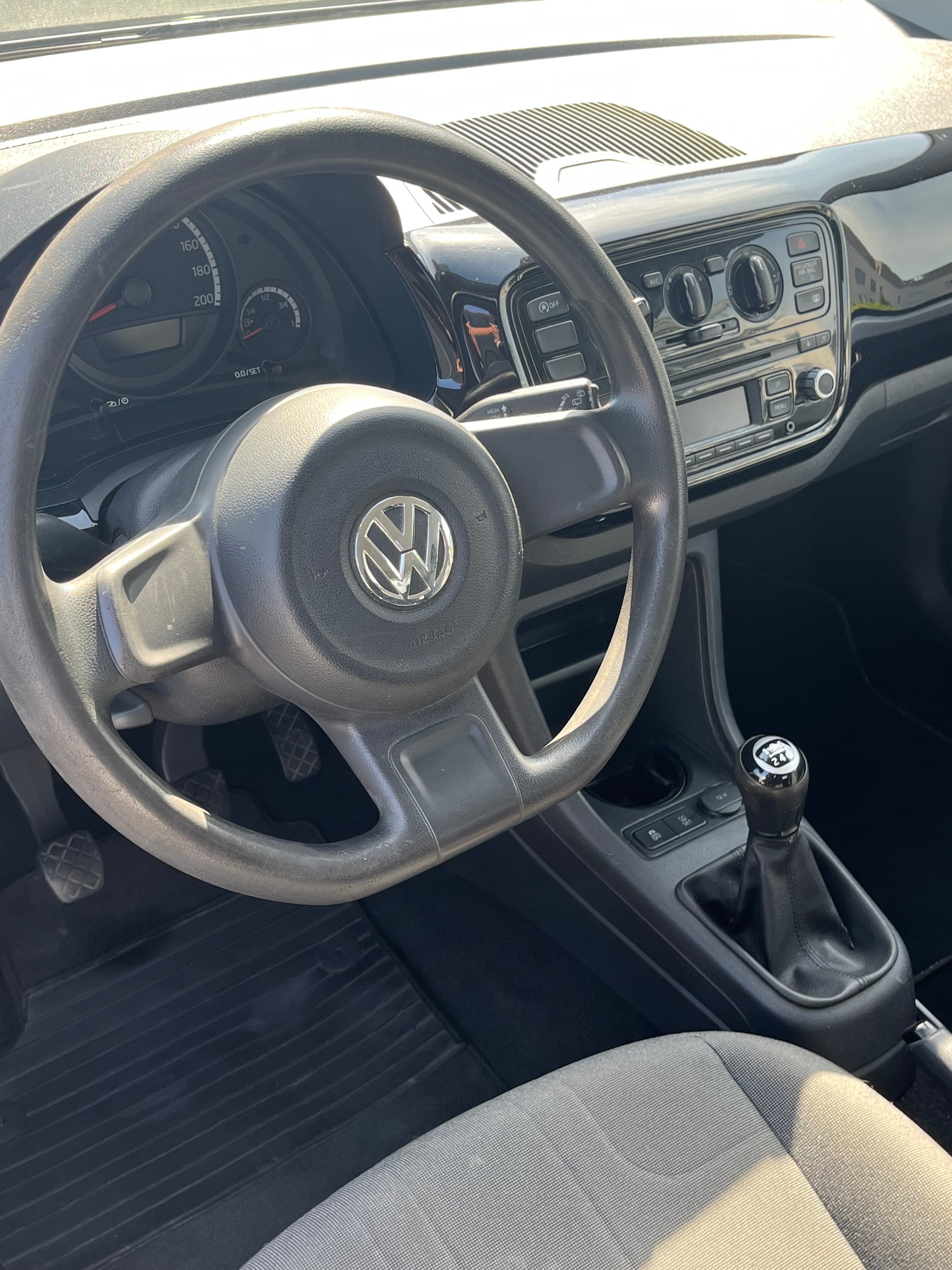 VW Up 1.0 BMT move up-image-4