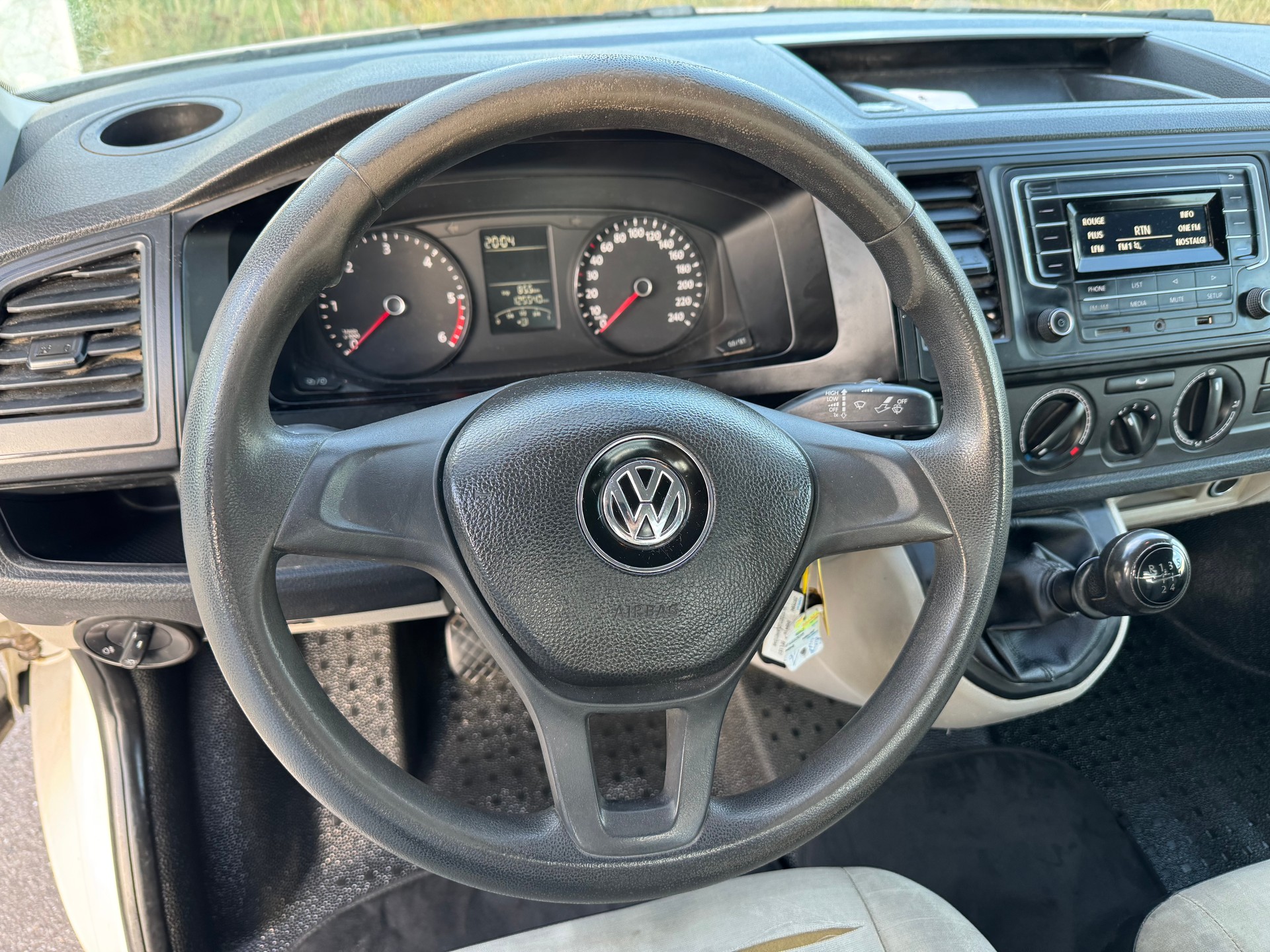 VW T6 2.0 TDI Swiss Champion Euro 6-image-8