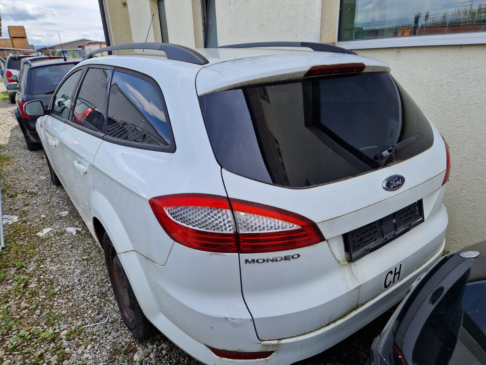 FORD Mondeo 2.0 TDCi 16V Ambiente Automatic-image-1