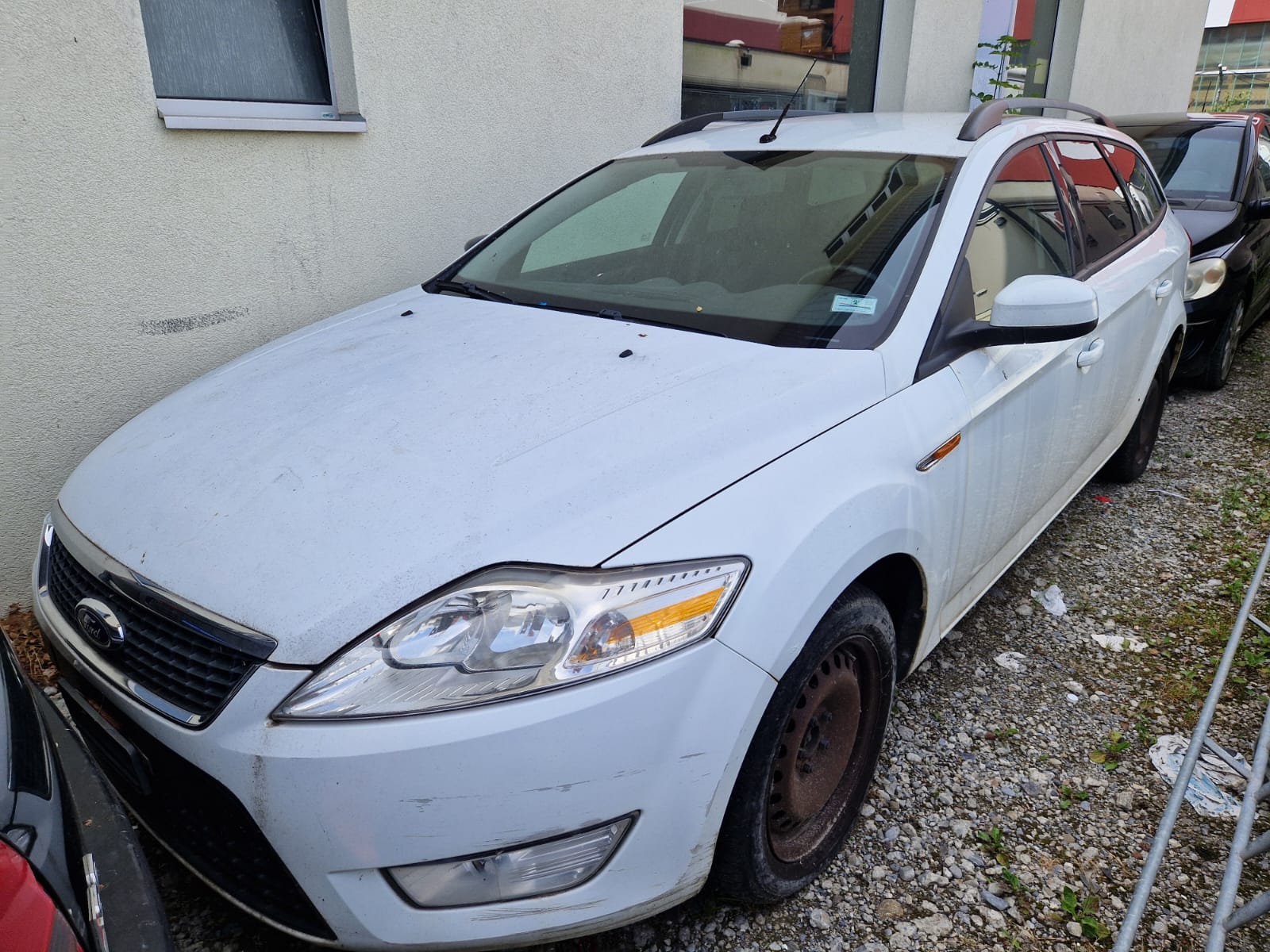 FORD Mondeo 2.0 TDCi 16V Ambiente Automatic-image-0