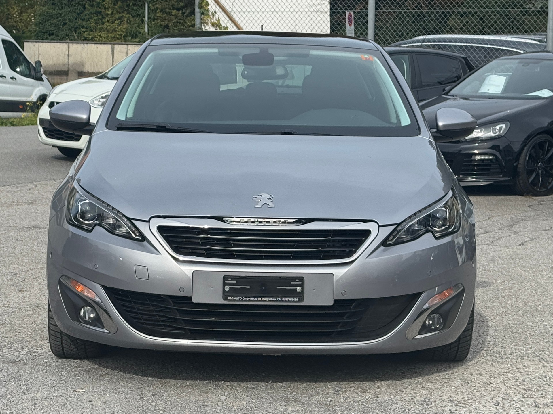 PEUGEOT 308 1.2 THP Féline Automatic-image-0