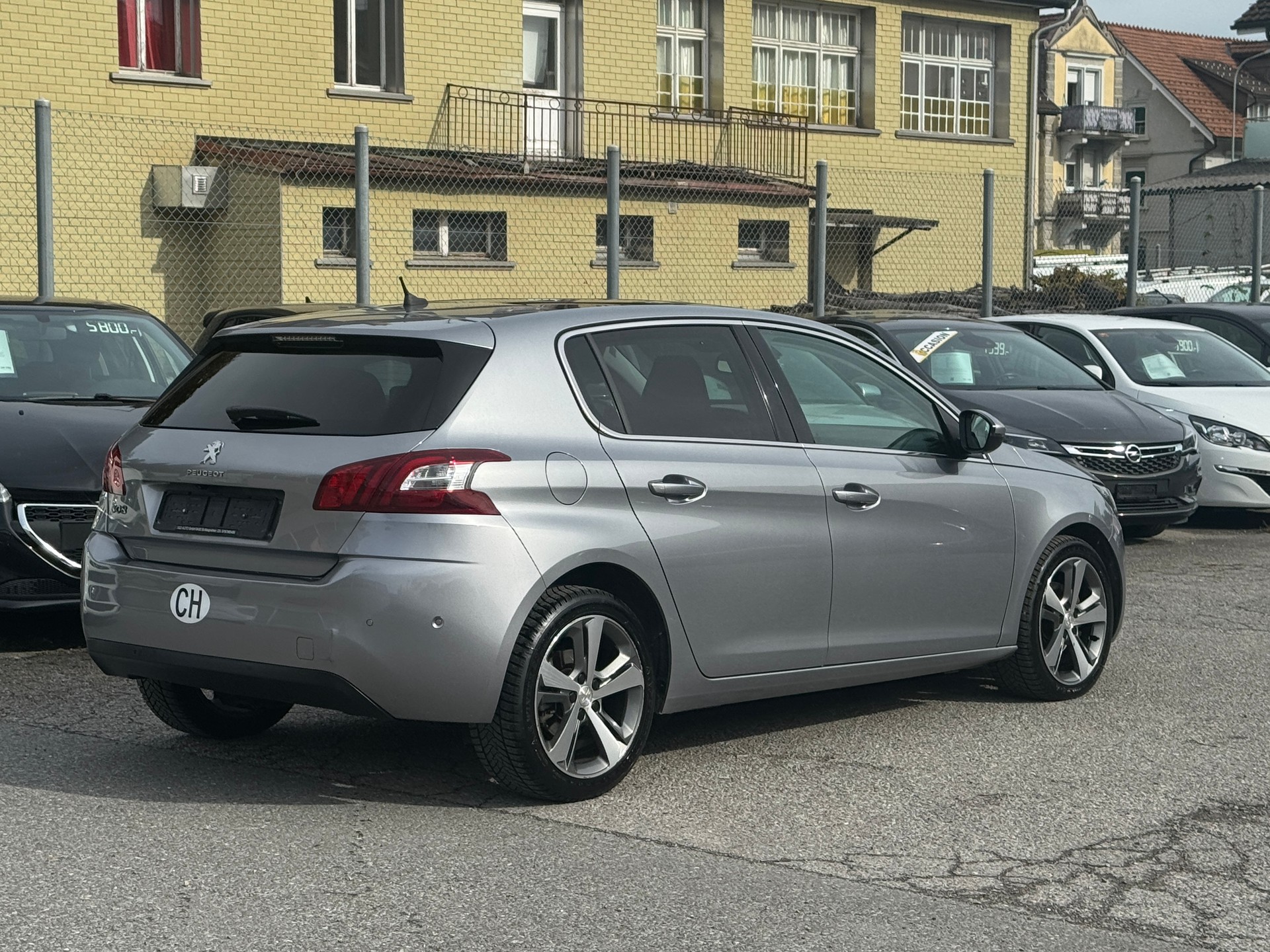 PEUGEOT 308 1.2 THP Féline Automatic-image-14