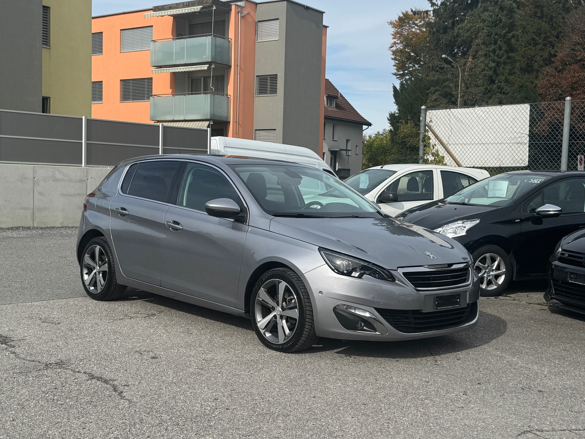 PEUGEOT 308 1.2 THP Féline Automatic-image-2