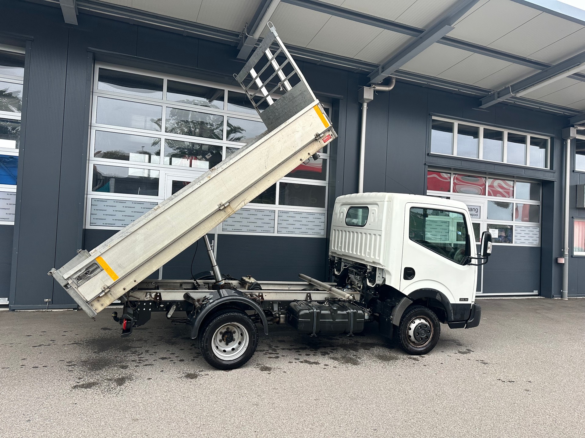 NISSAN NT400 Cabstar 35.14 L1 PRO-image-1