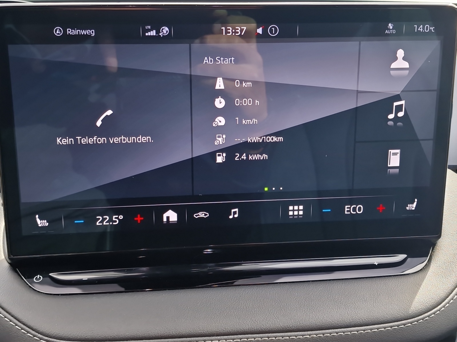 SKODA Enyaq iV 80x SportLine-image-8