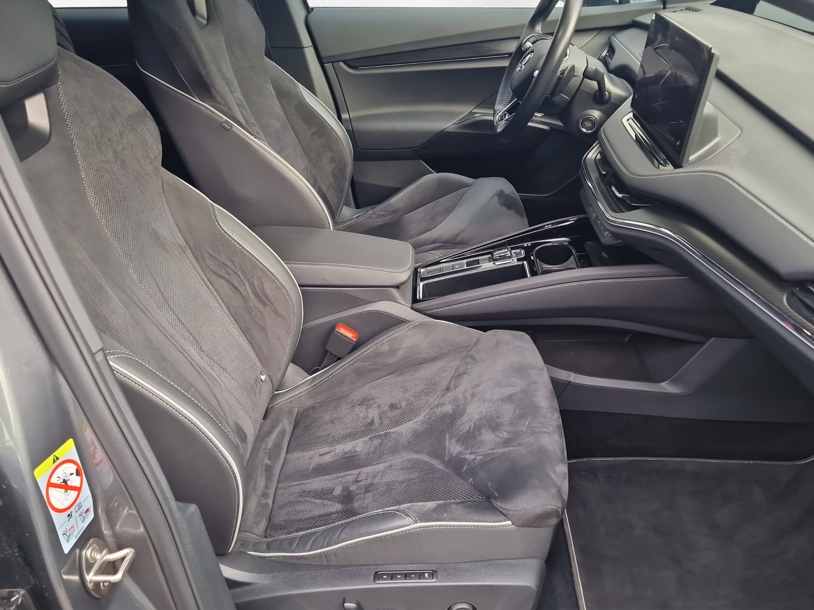 SKODA Enyaq iV 80x SportLine-image-10