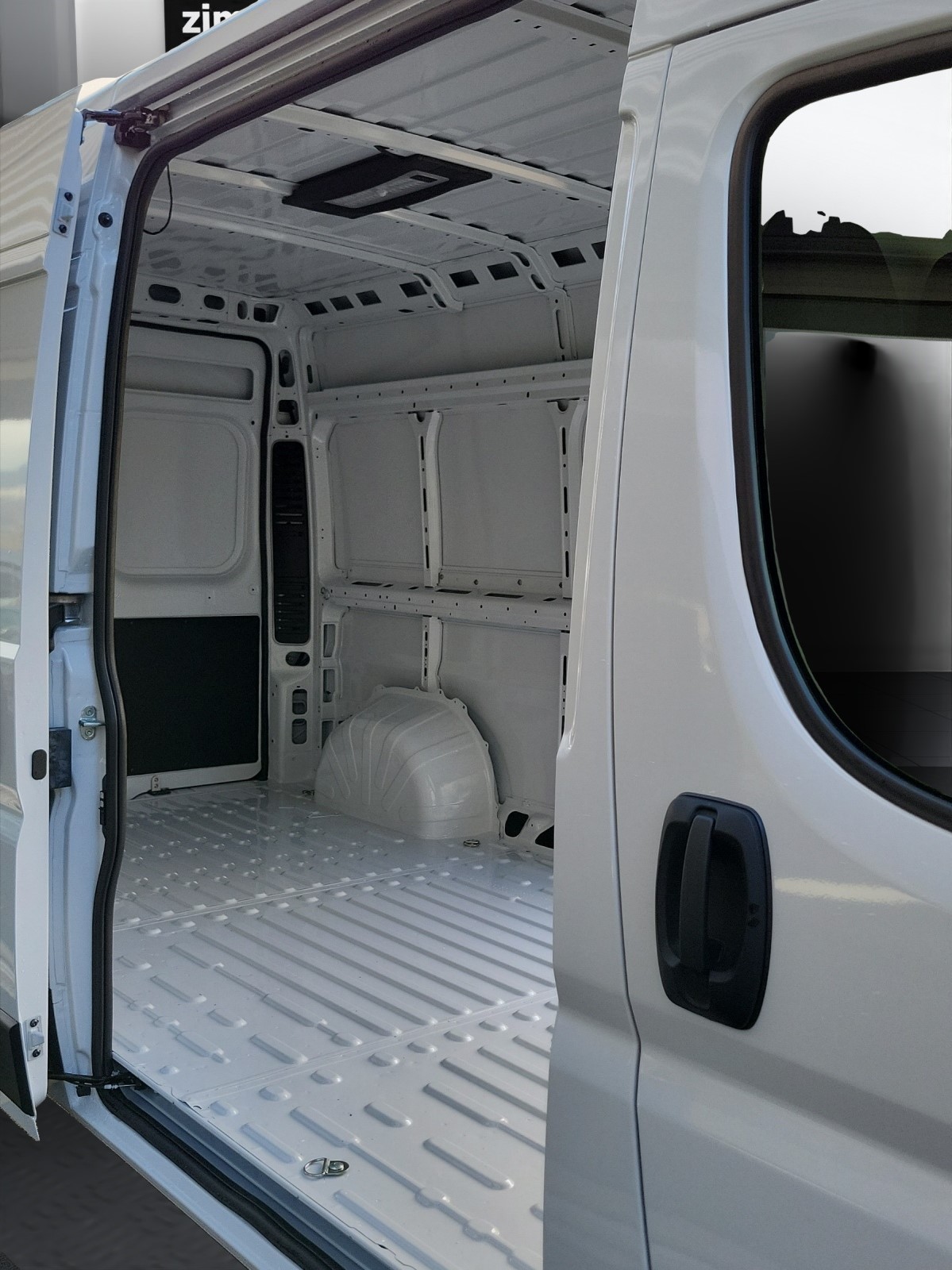TOYOTA PROACE MAX 2.2 D L3/H2 3.5t Heavy-image-15