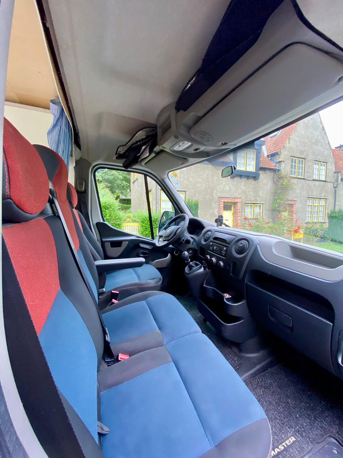 RENAULT MASTER-image-1