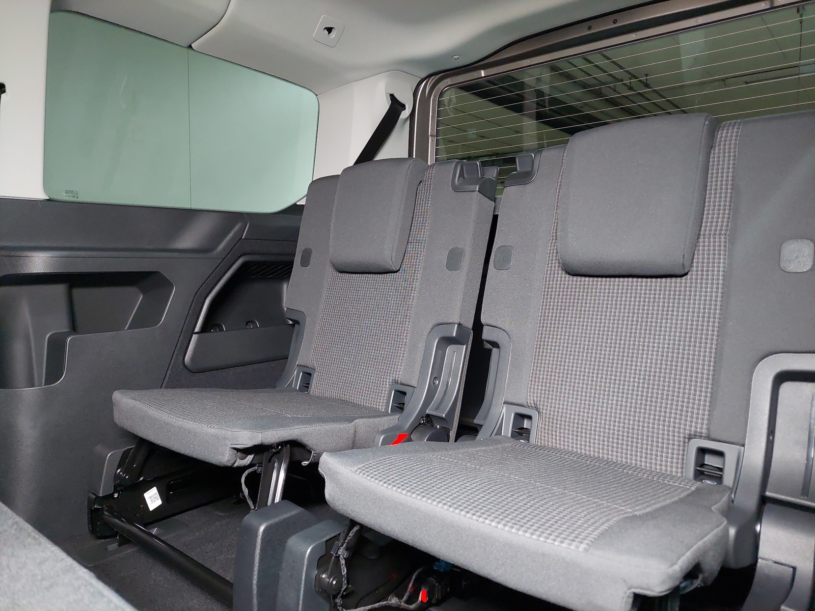 VW Caddy Liberty Maxi 1.5TSI 116PS-image-9