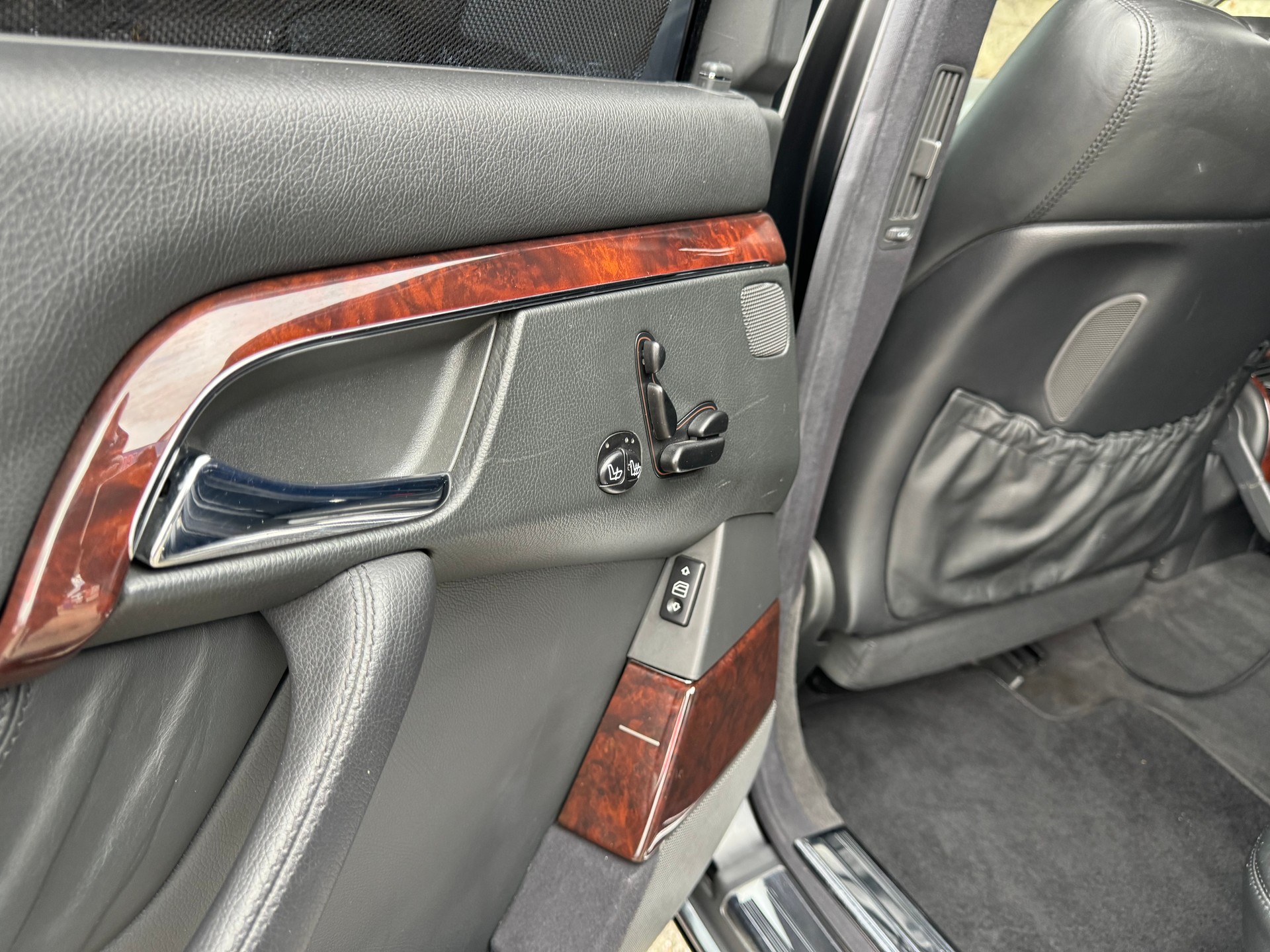 MERCEDES-BENZ S 500 4Matic-image-15