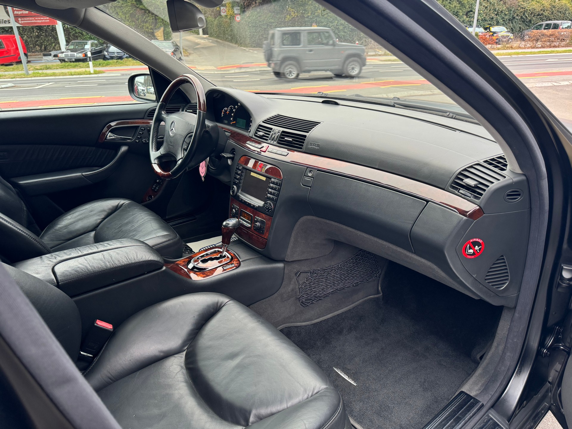 MERCEDES-BENZ S 500 4Matic-image-9