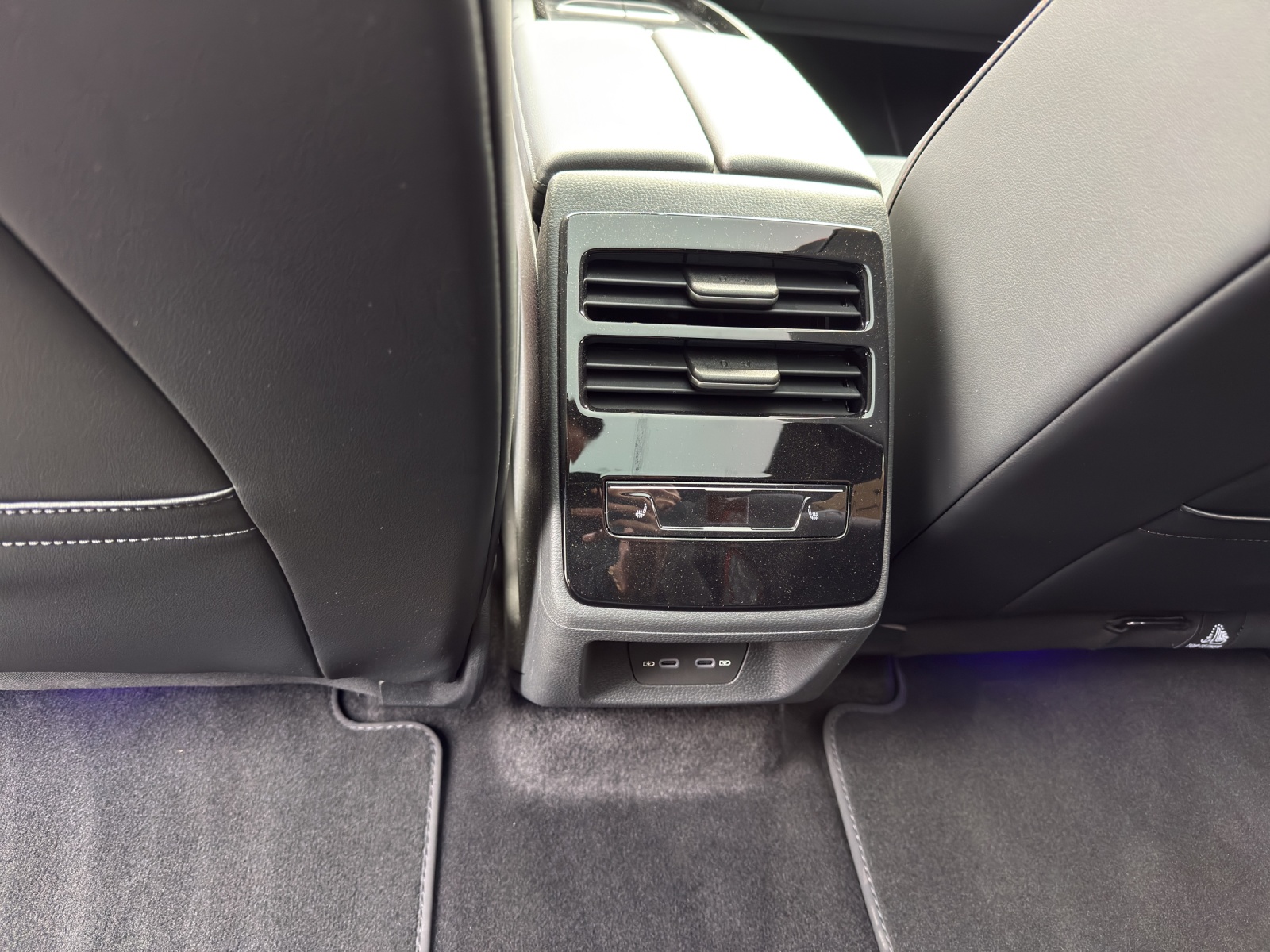 VW ID.7 Tourer GTX 86 kWh GTX 4 Motion-image-10