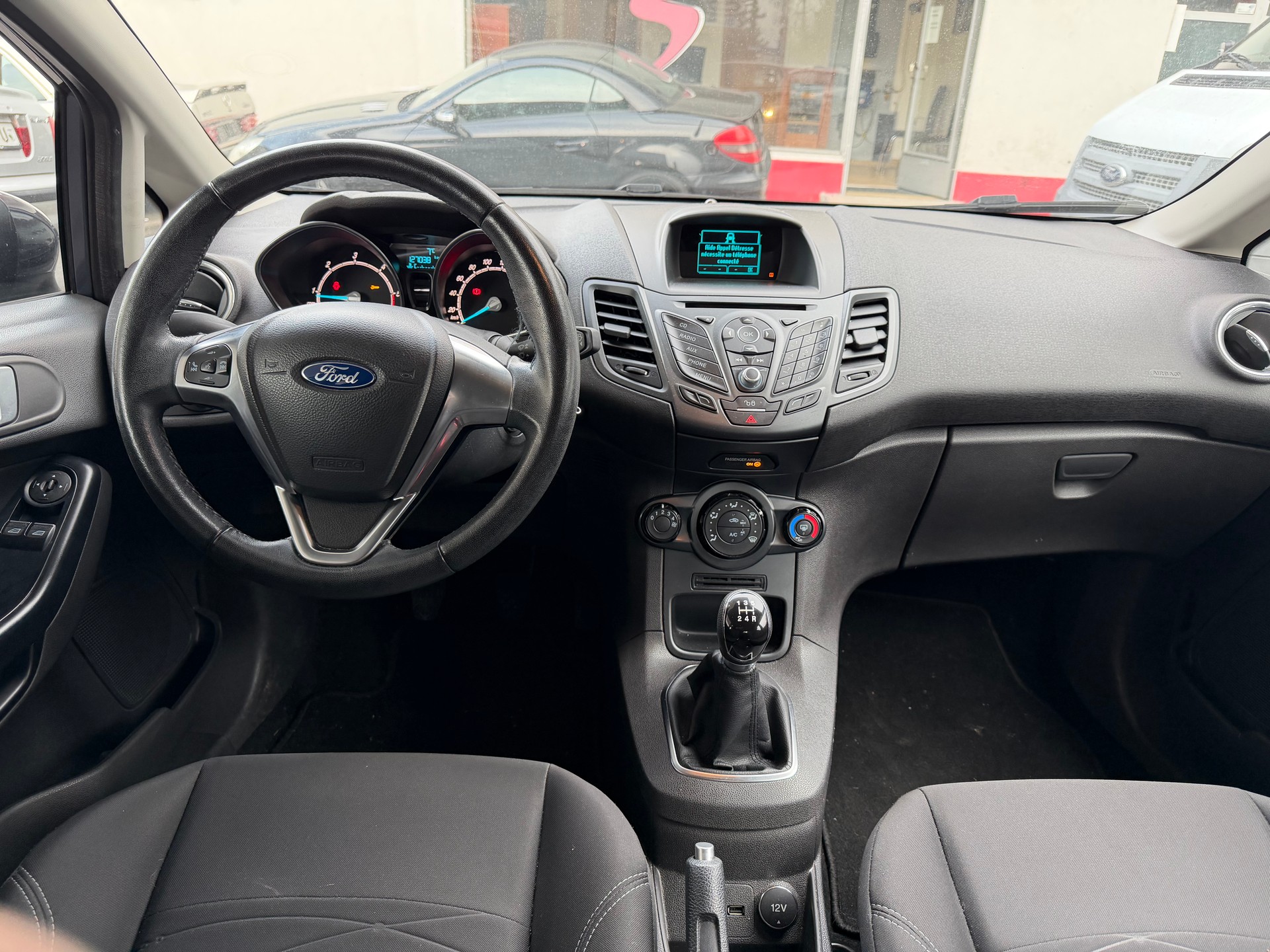 FORD Fiesta 1.5 TDCi Ambiente-image-6