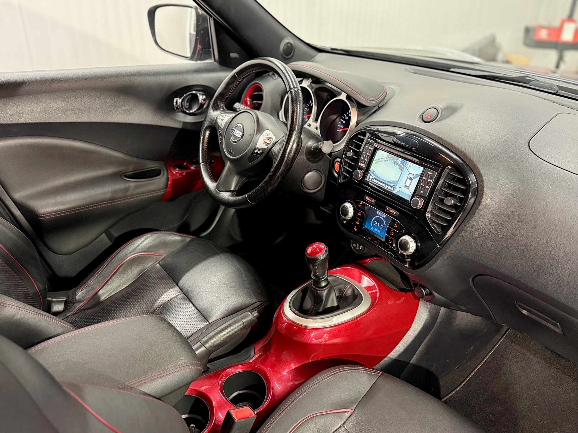 NISSAN Juke 1.6 DIG-T tekna-image-8