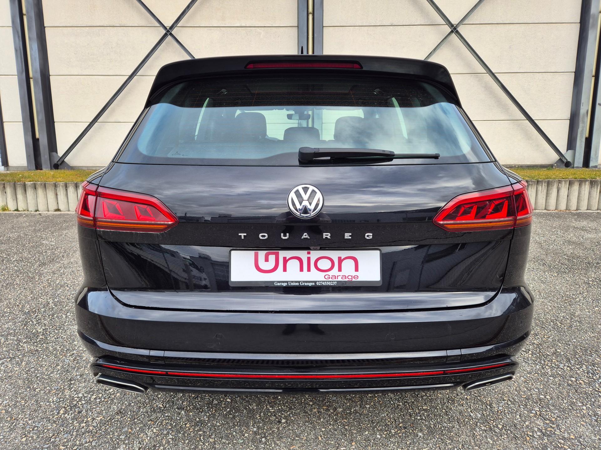 VW Touareg 3.0 TDI R Line Tiptronic-image-4