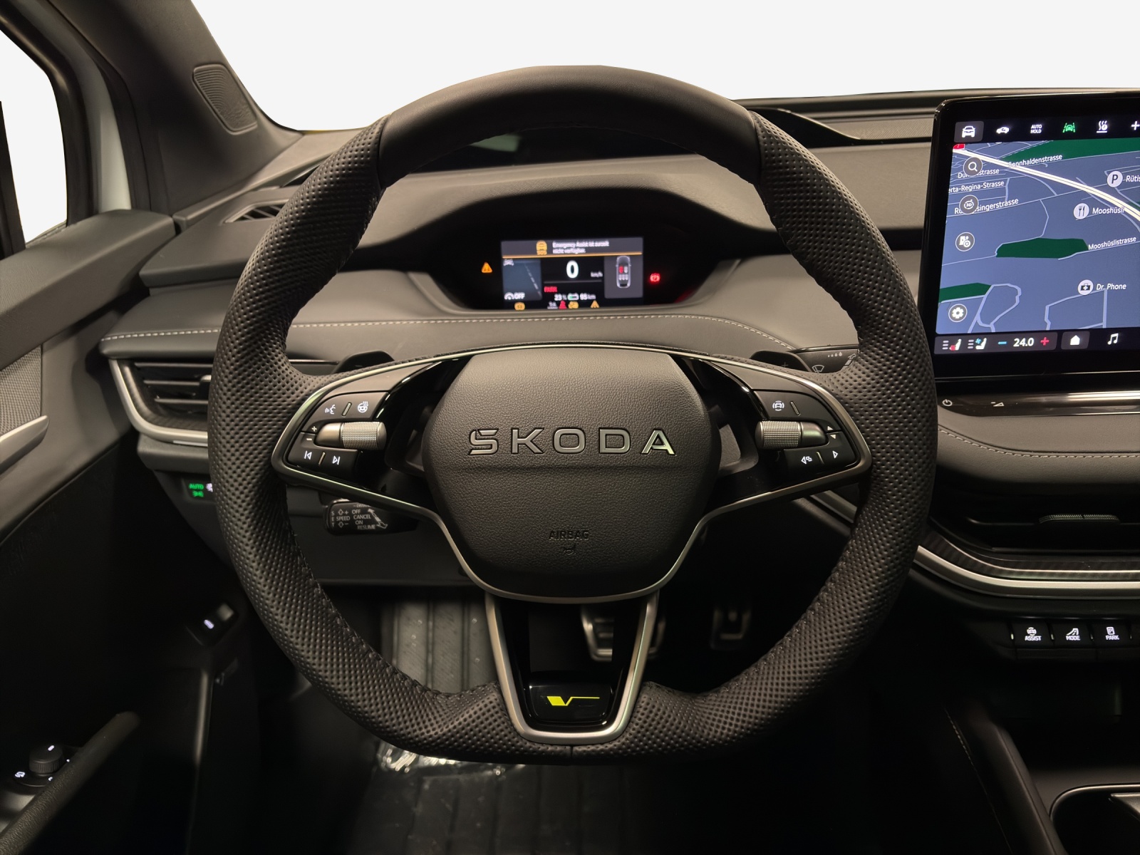 SKODA Enyaq 4x4 RS-image-9