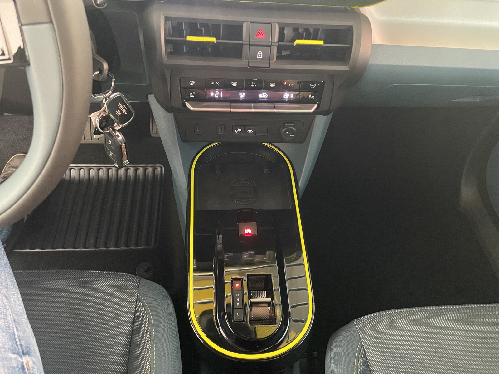 FIAT Grande Panda MHEV La Prima-image-10