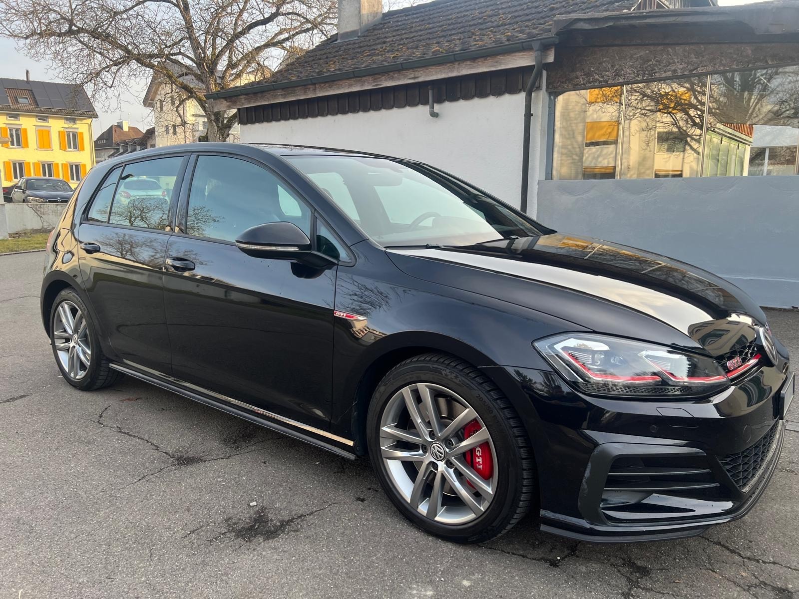 VW Golf 2.0 TSI GTI Performance DSG-showroom-element-3