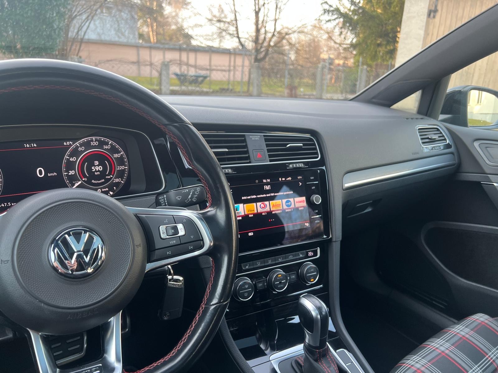 VW Golf 2.0 TSI GTI Performance DSG-image-19