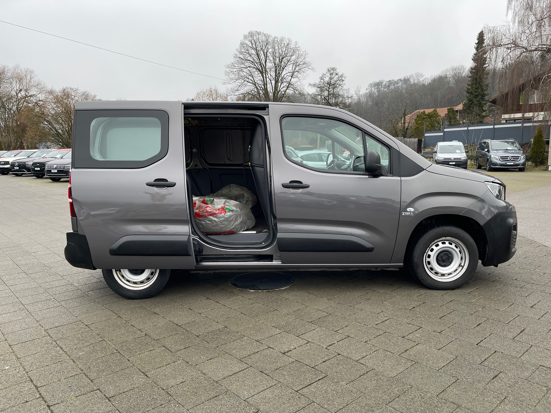 PEUGEOT Partner 1.2 Pure Tech s/s Premium 650kg-image-4
