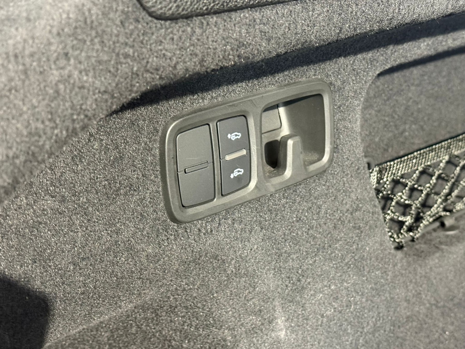 AUDI SQ8 50 TDI quattro tiptronic-image-28