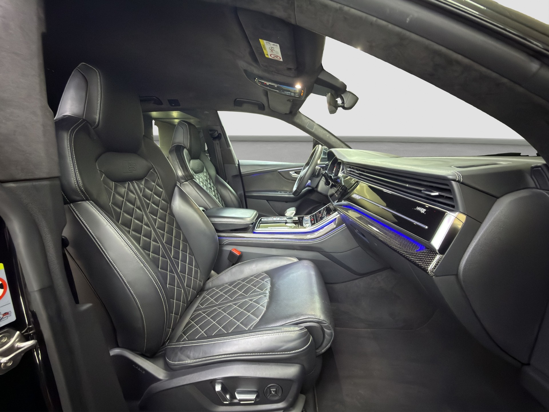 AUDI SQ8 50 TDI quattro tiptronic-image-12