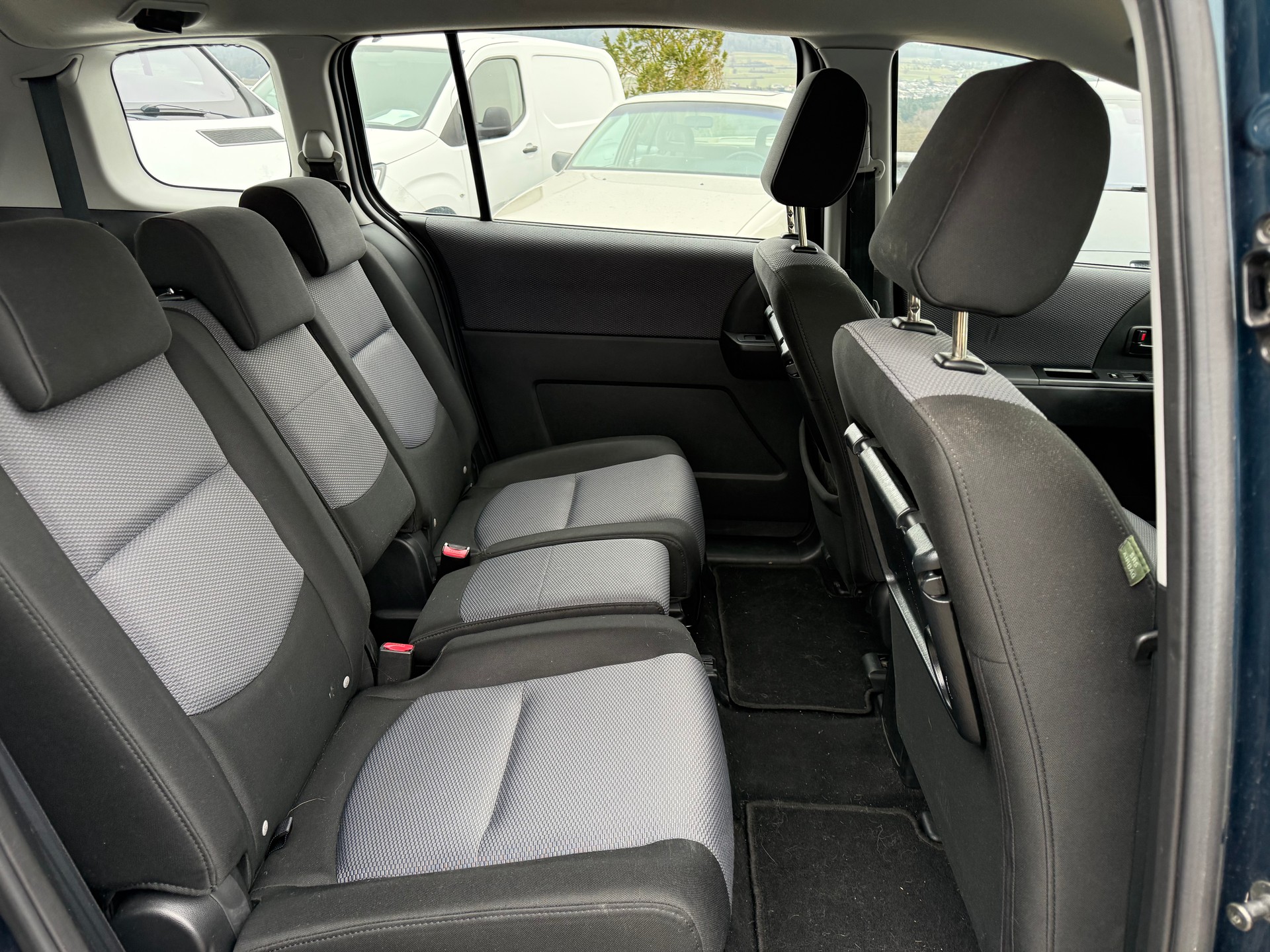 MAZDA 5 1.8 16V Confort-image-6