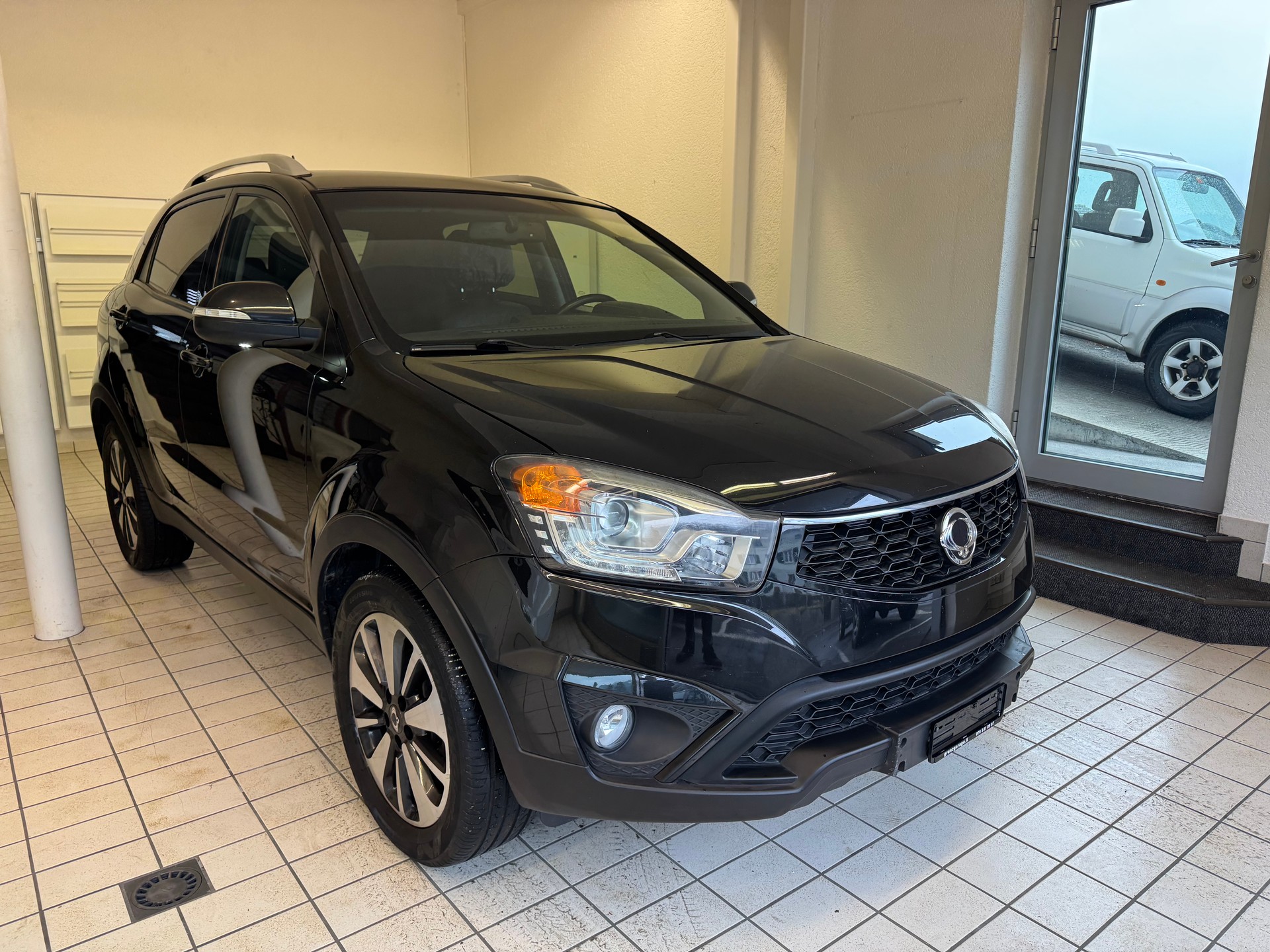 KGM-SsangYong Korando 2.0 e-XDI Quartz 4WD Automatic-image-1