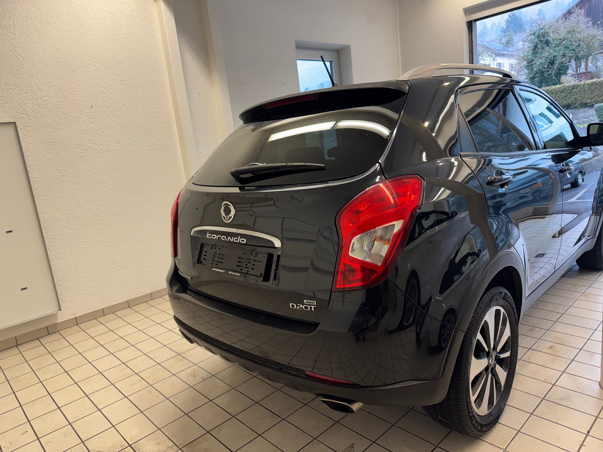 KGM-SsangYong Korando 2.0 e-XDI Quartz 4WD Automatic-image-6