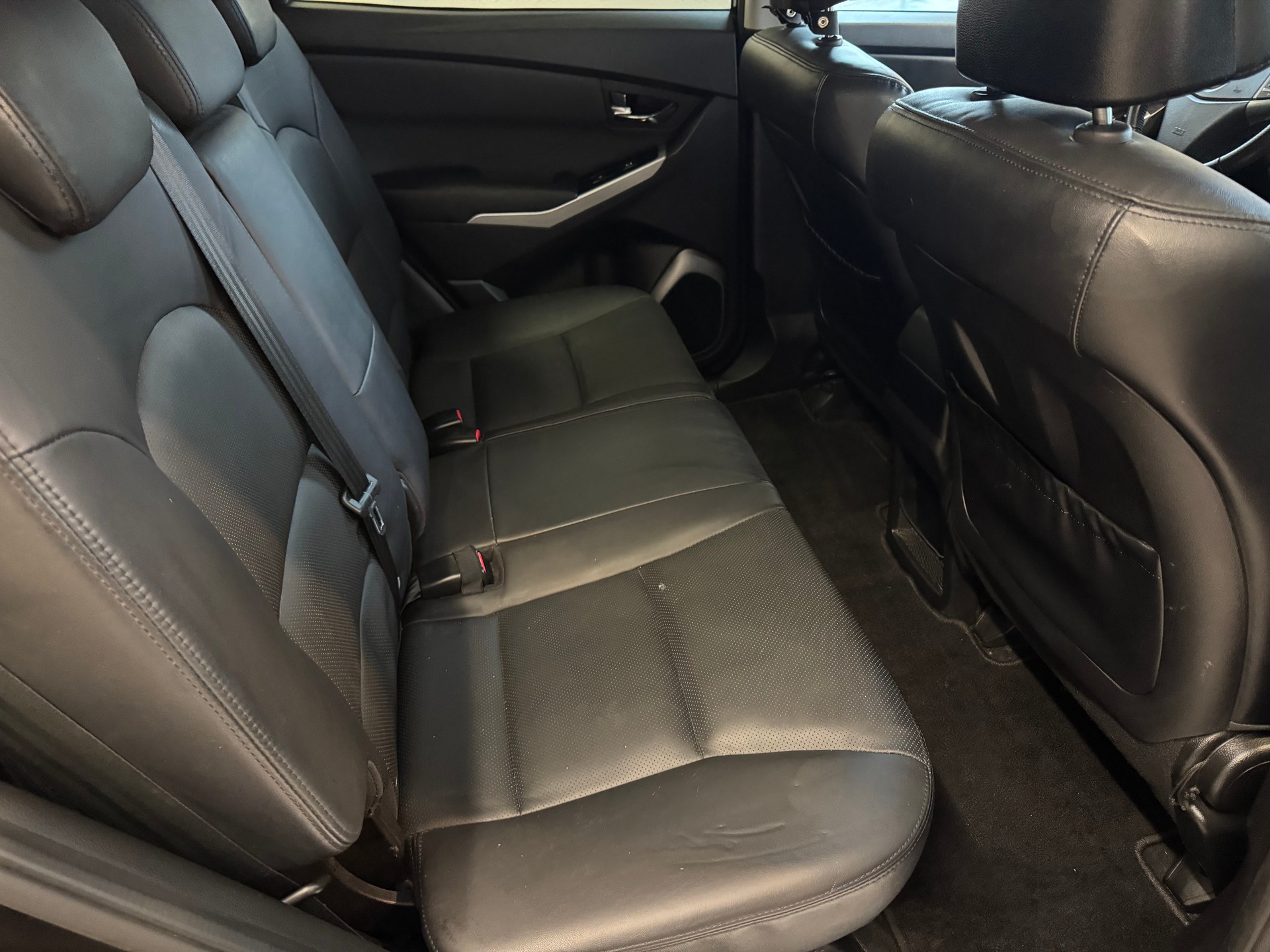 KGM-SsangYong Korando 2.0 e-XDI Quartz 4WD Automatic-image-12