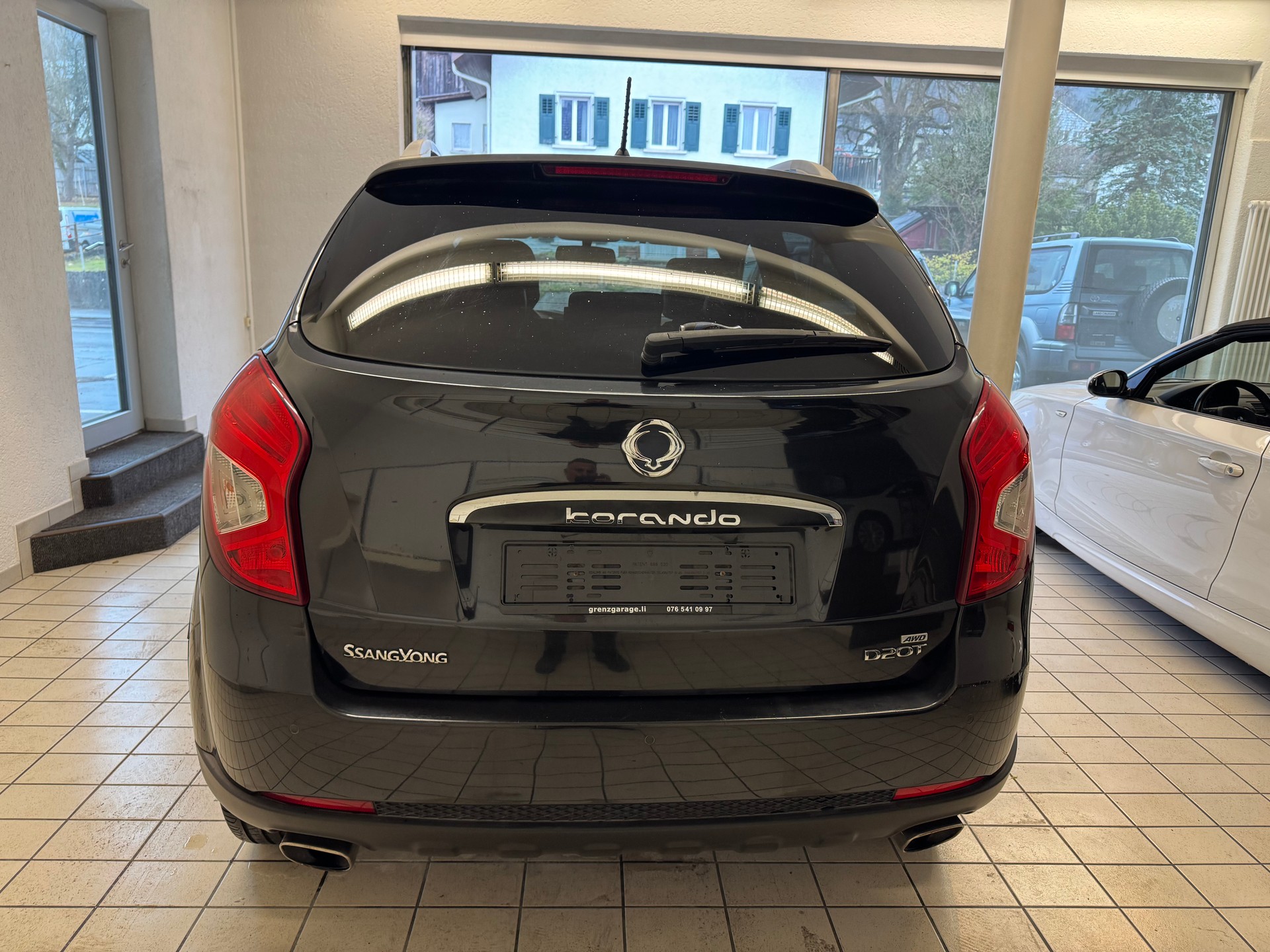 KGM-SsangYong Korando 2.0 e-XDI Quartz 4WD Automatic-image-5