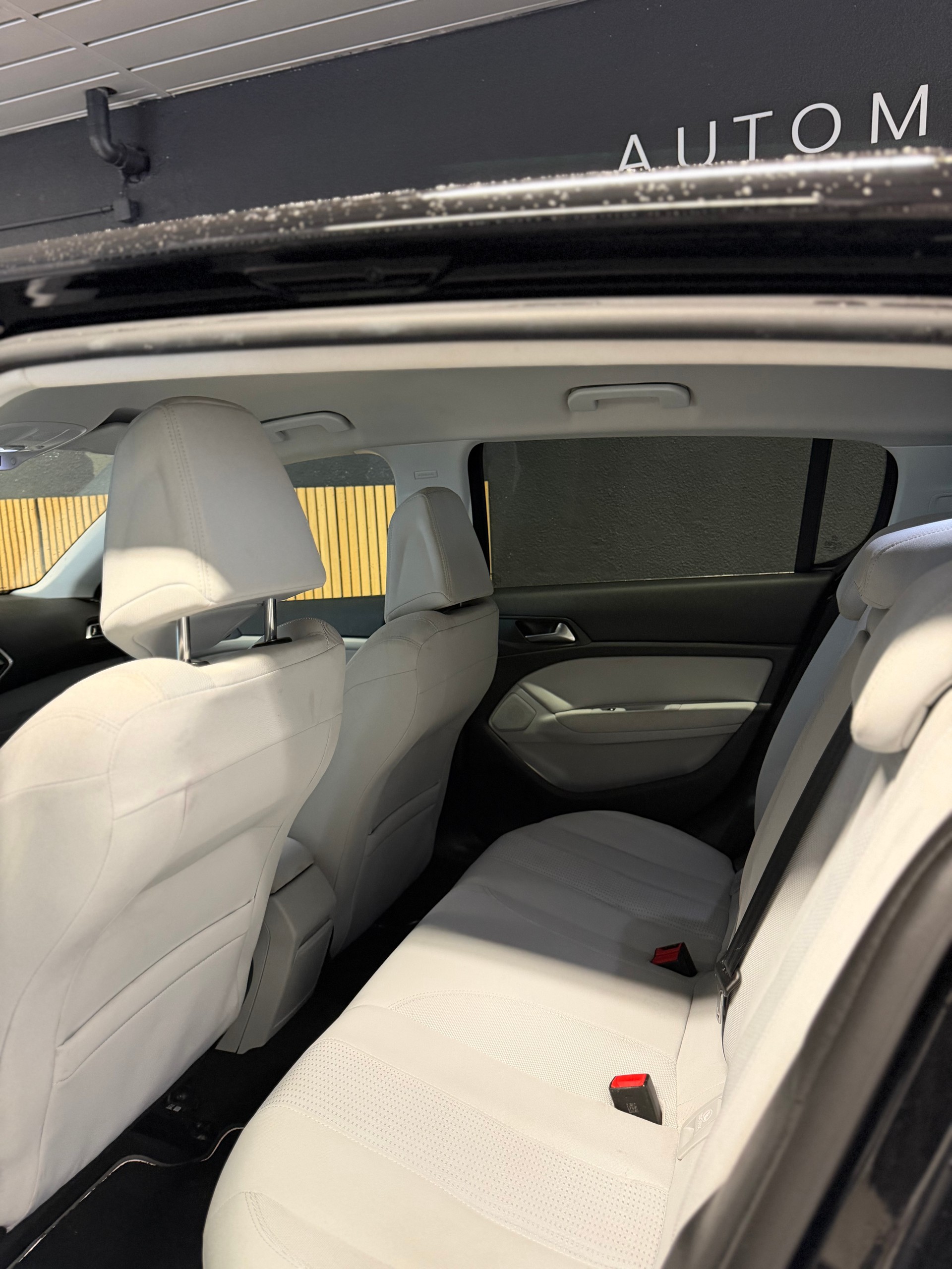 PEUGEOT 308 1.6 THP Allure-image-6
