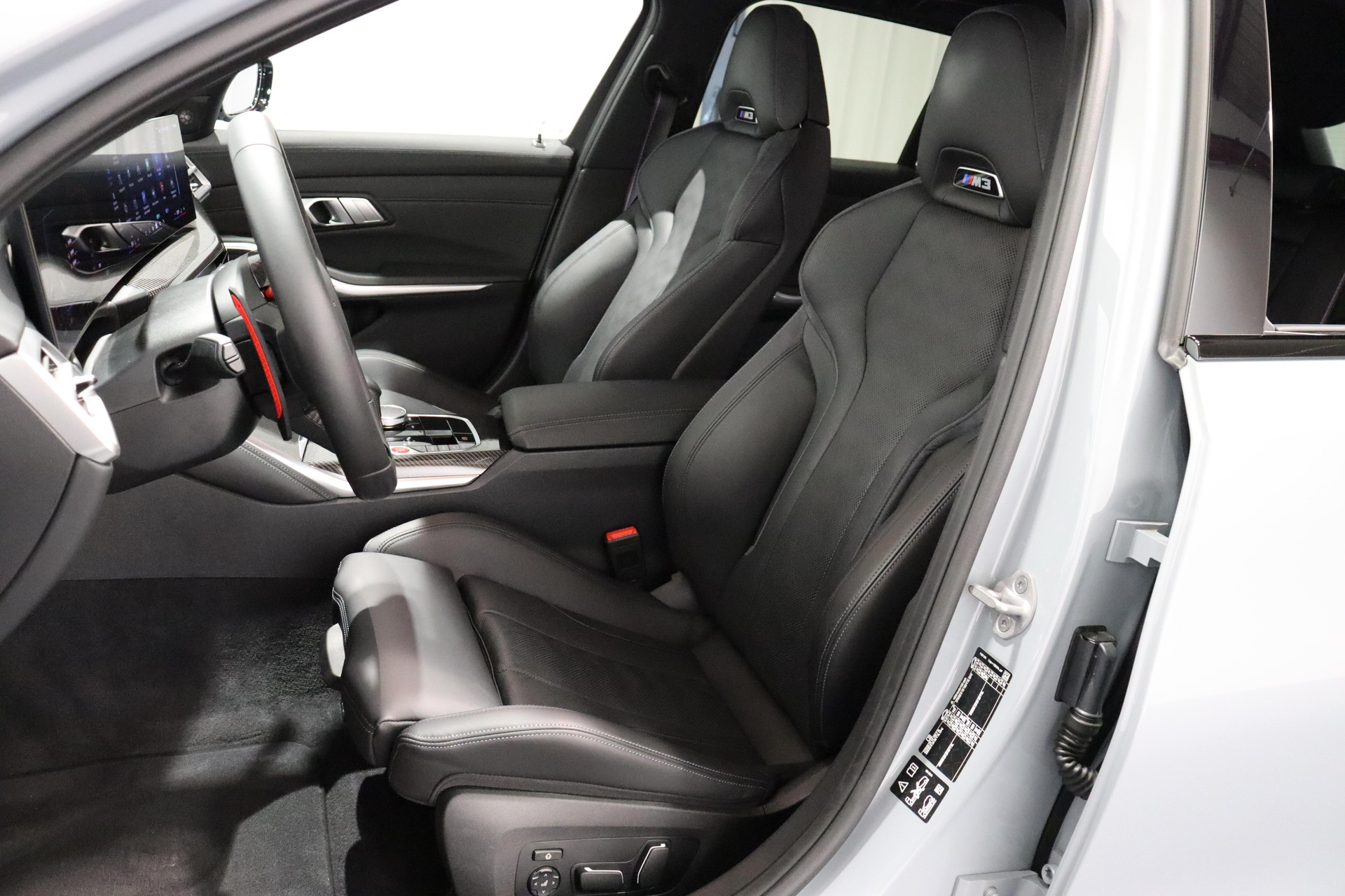 BMW M3 Competition xDrive Touring-image-7