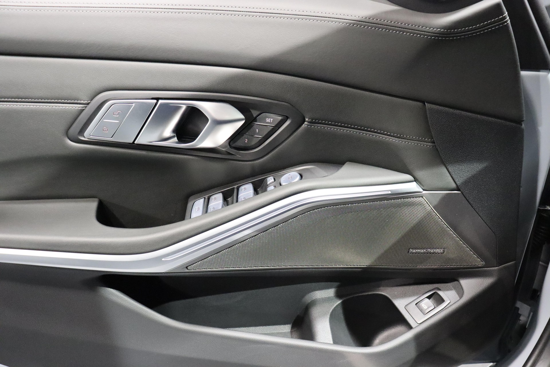 BMW M3 Competition xDrive Touring-image-19