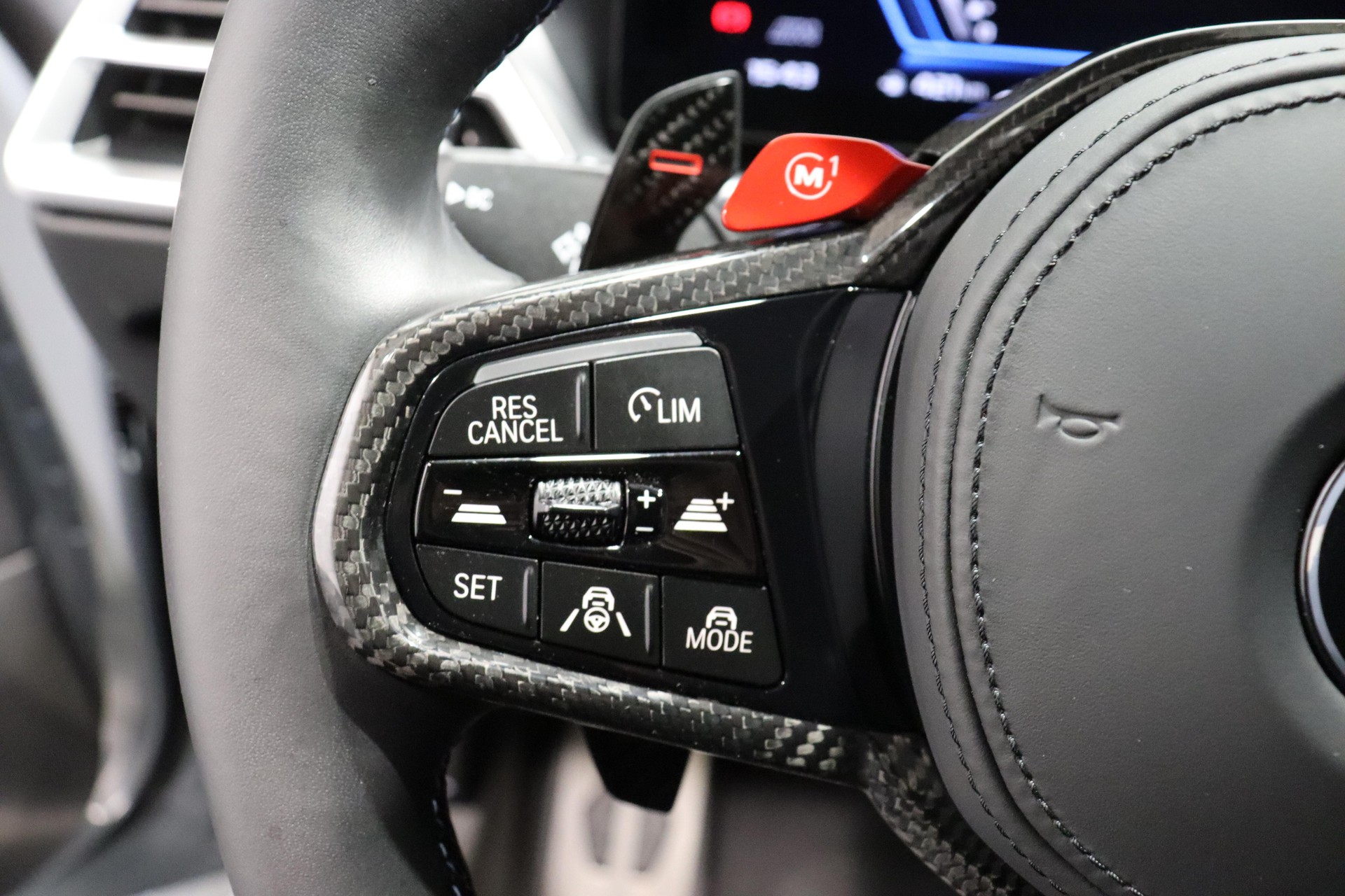 BMW M3 Competition xDrive Touring-image-16