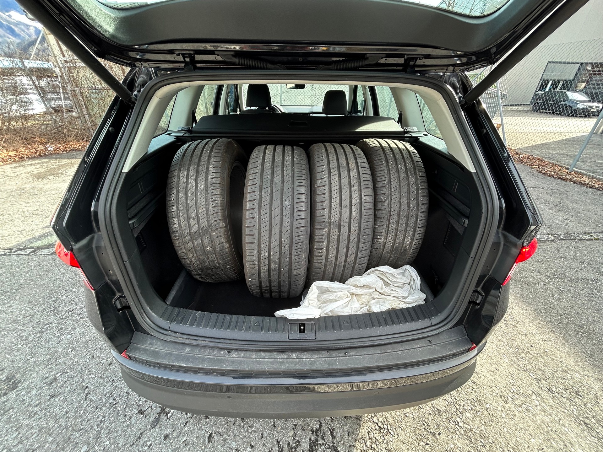 SKODA Kodiaq 2.0 TDI CR Ambition 4x4 DSG-image-11