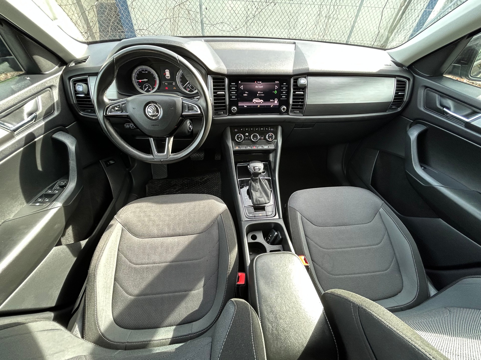 SKODA Kodiaq 2.0 TDI CR Ambition 4x4 DSG-image-8