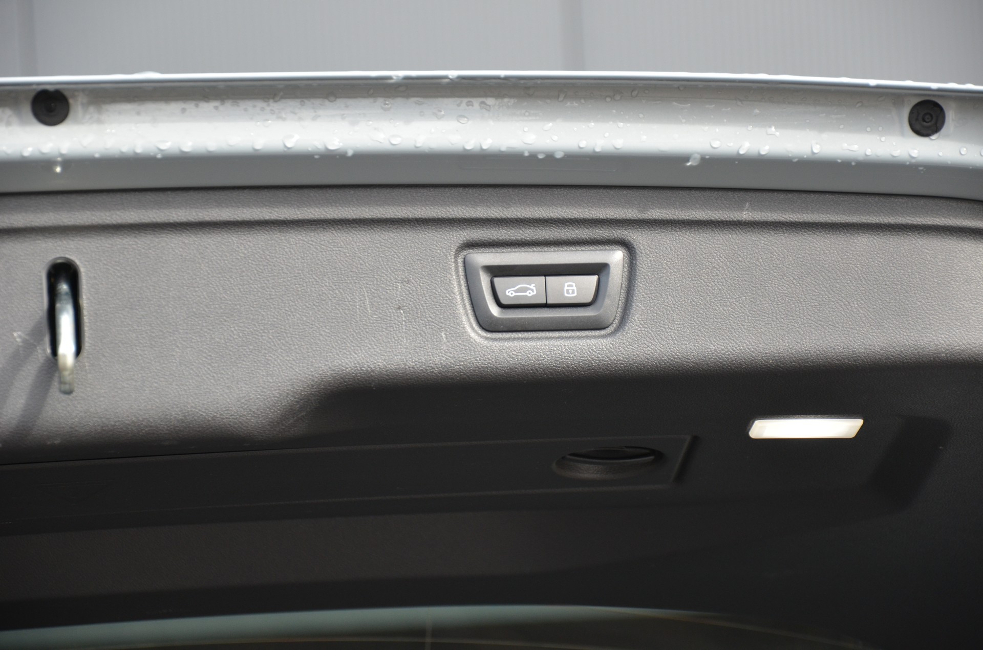 BMW M3 Touring xDrive Competition M-image-9