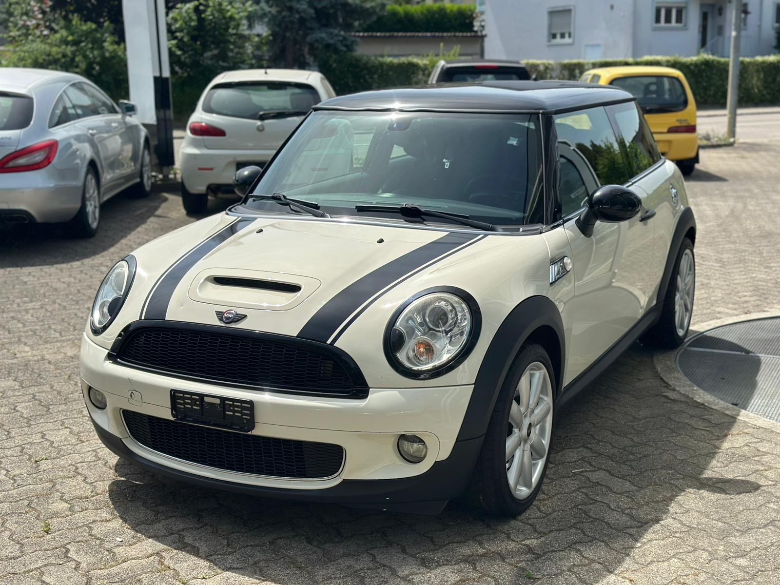 MINI Cooper S-image-2