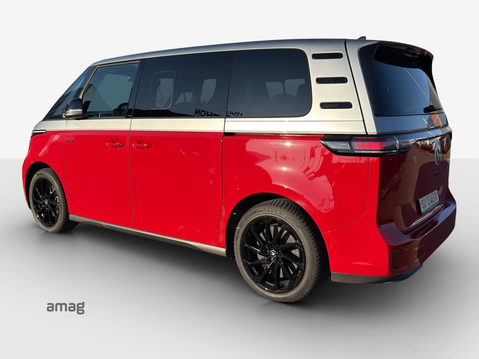 VW ID.Buzz NWB GTX 4 Motion-image-2