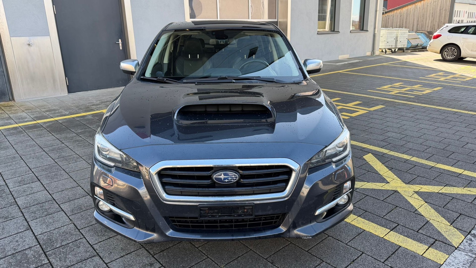 SUBARU Levorg 1.6DIT Luxury S AWD Lineartronic-image-2
