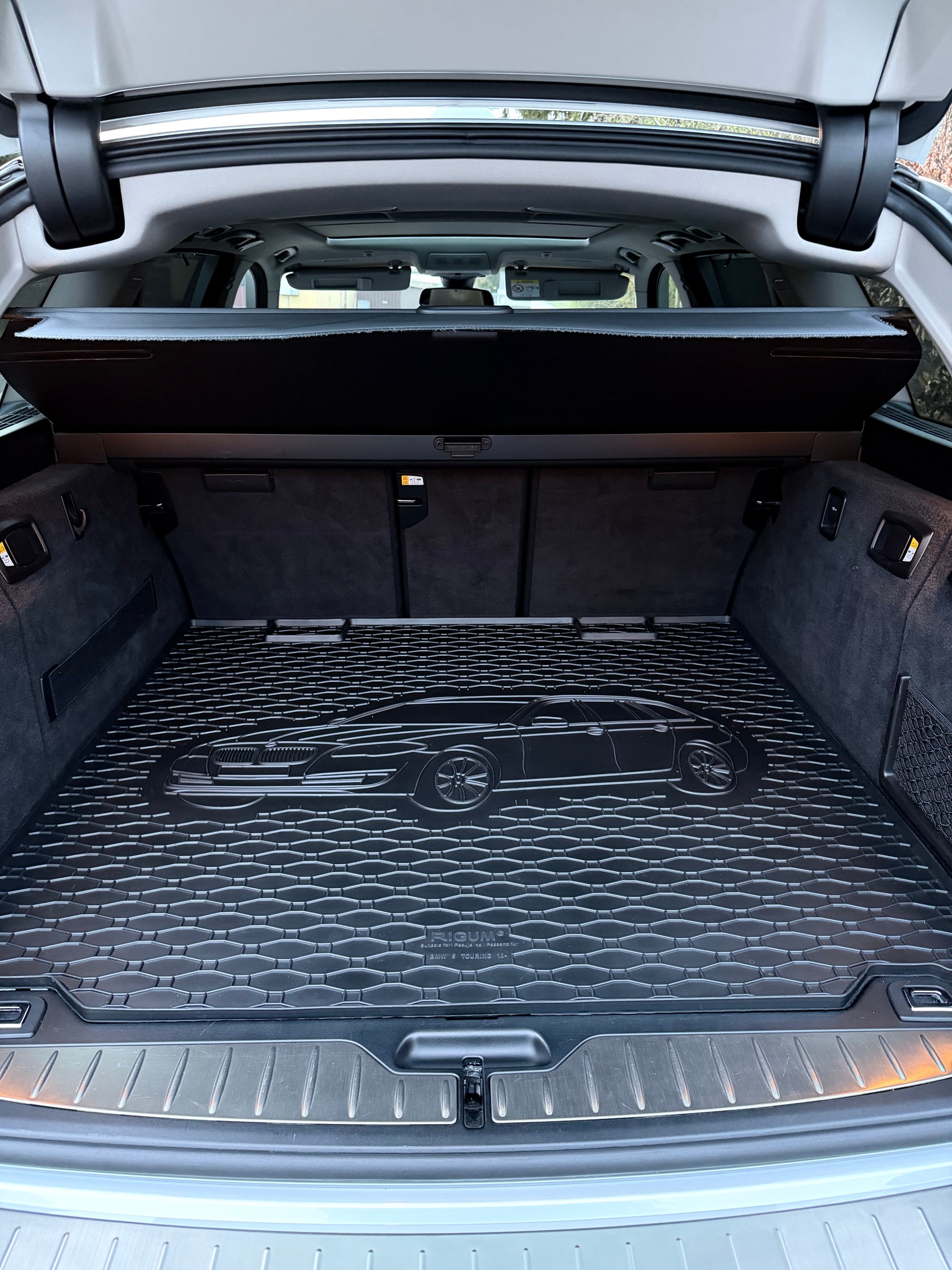 BMW 530d Touring xDrive Luxury Line Steptronic-image-16