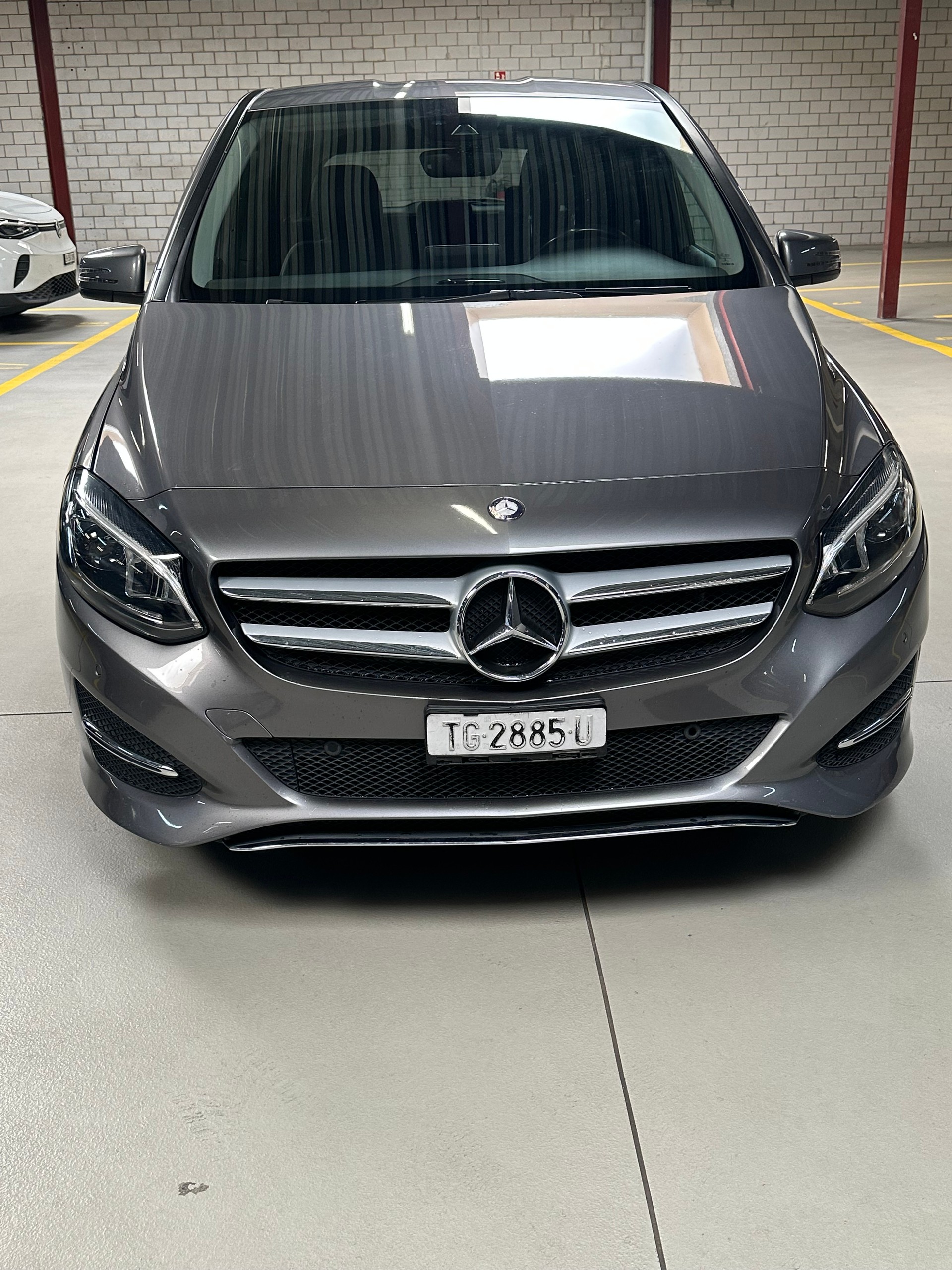 MERCEDES-BENZ B 220 CDI Swiss Star Edition Style 4Matic 7G-DCT-image-14