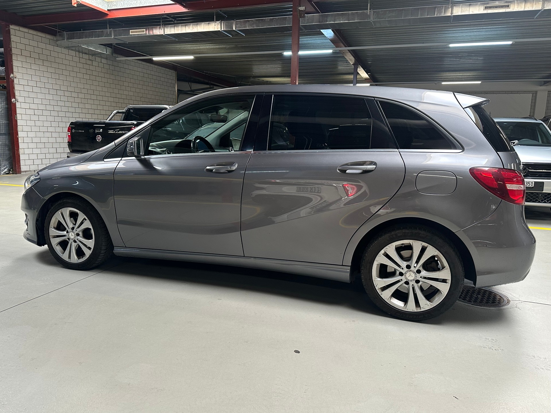 MERCEDES-BENZ B 220 CDI Swiss Star Edition Style 4Matic 7G-DCT-image-1
