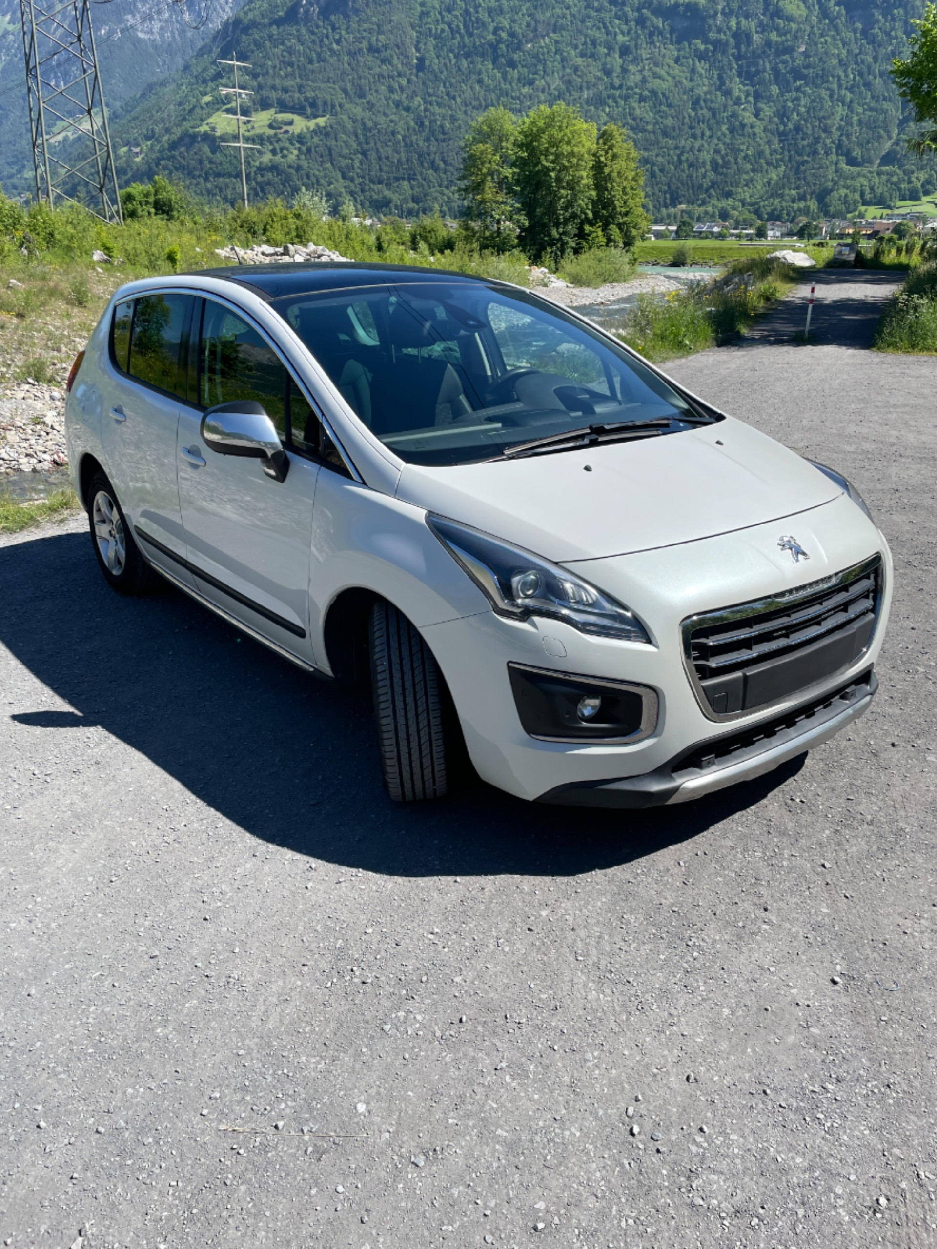 PEUGEOT 3008 1.6 1THP Allure Tiptronic-image-3