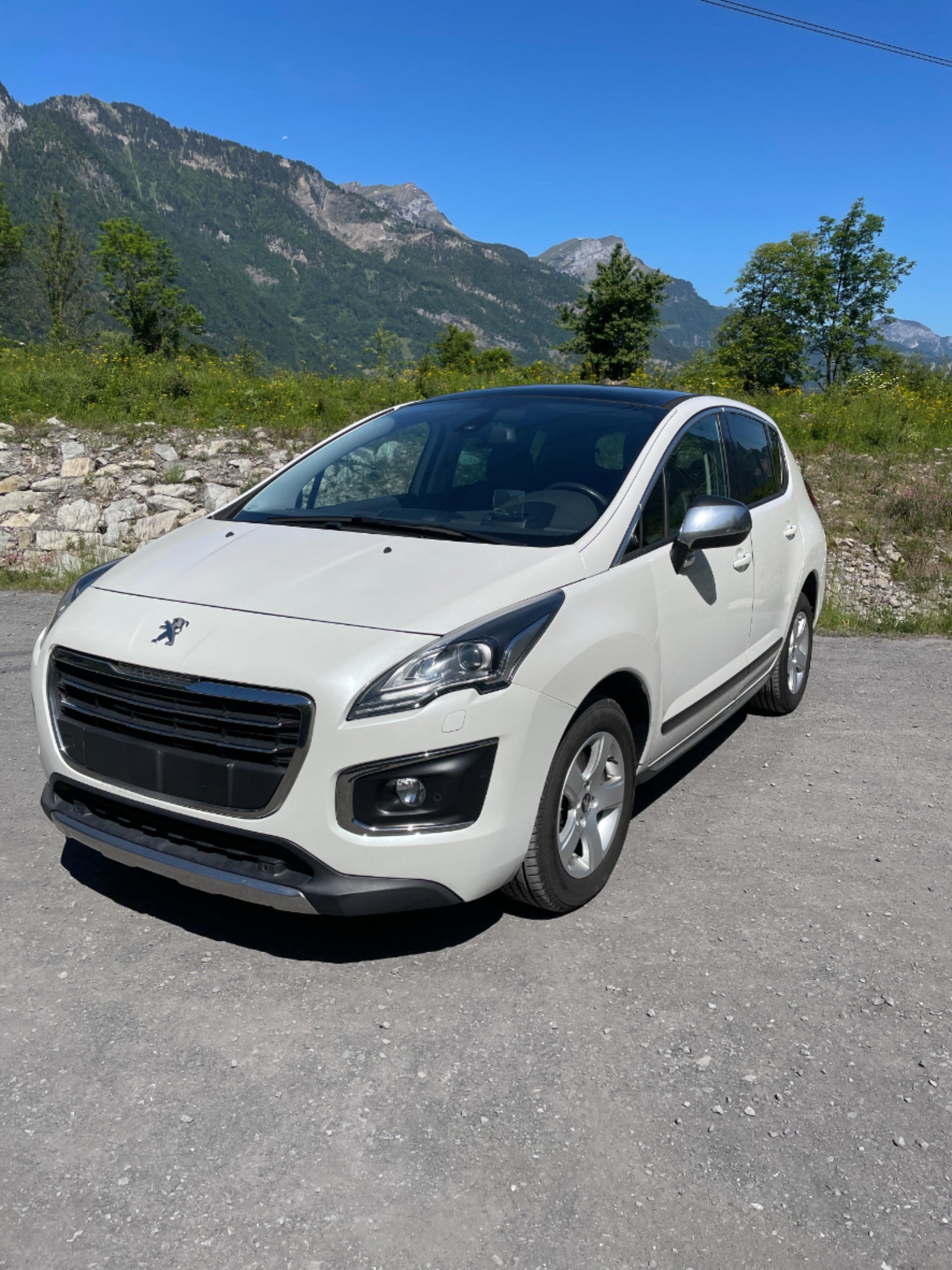 PEUGEOT 3008 1.6 1THP Allure Tiptronic-image-0