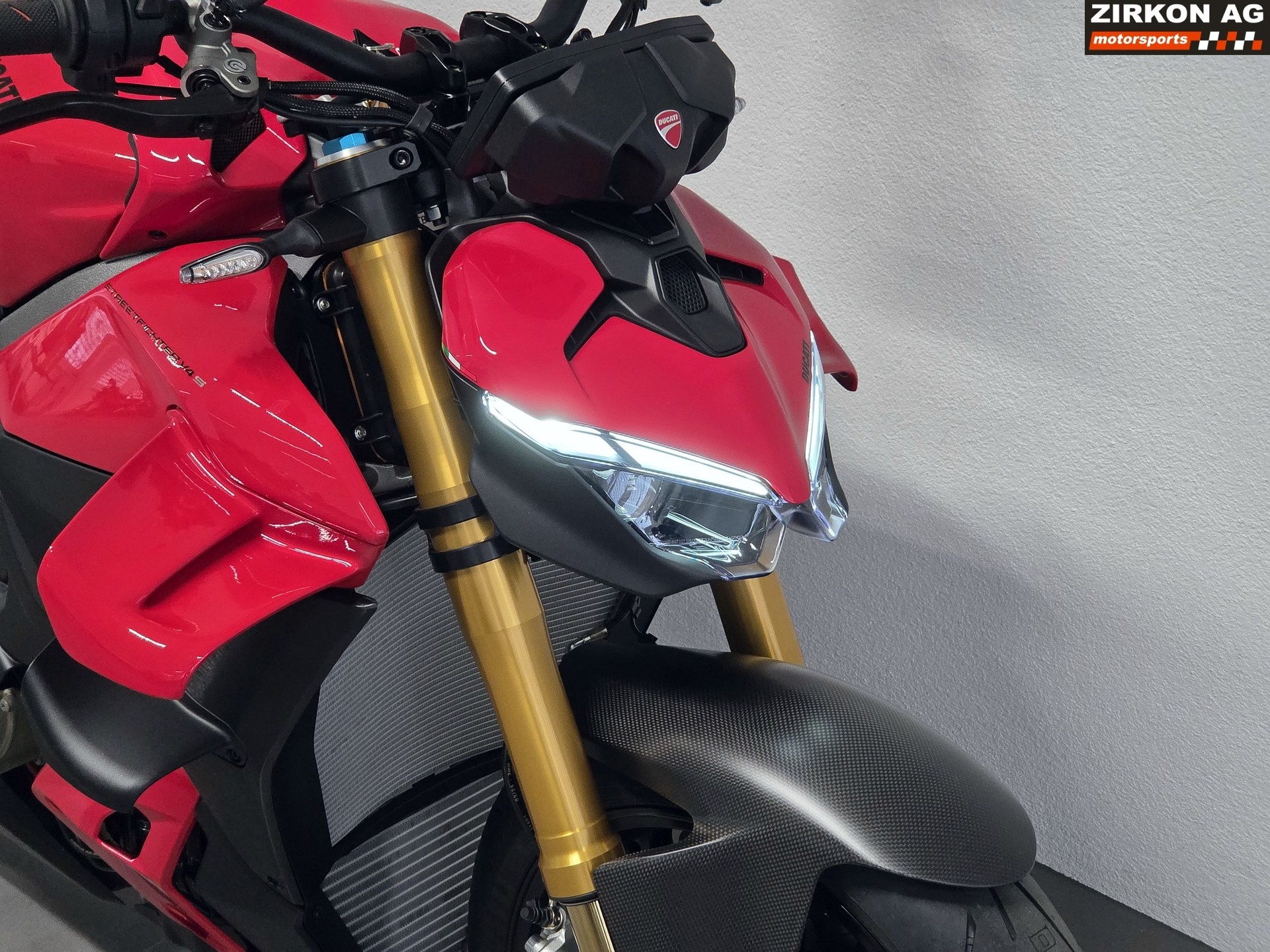 DUCATI Streetfighter V4 S | Essenza II-showroom-element-3