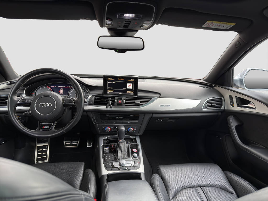 AUDI S6 Avant 4.0 V8 TFSI quattro S-Tronic-image-10